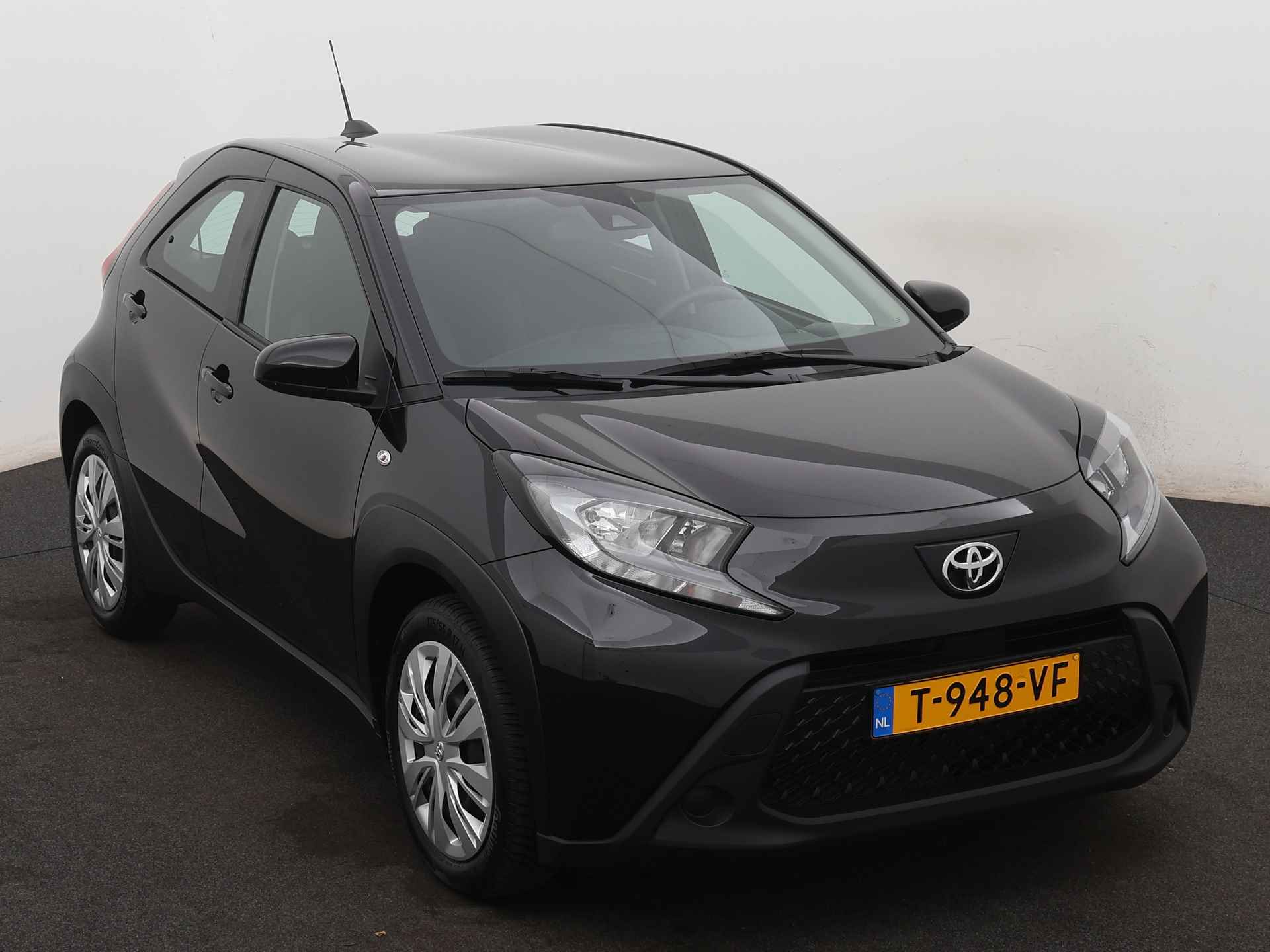 Toyota Aygo X 1.0 VVT-i MT Play | Apple Carplay / Android Auto | Parkeercamera | - 29/43