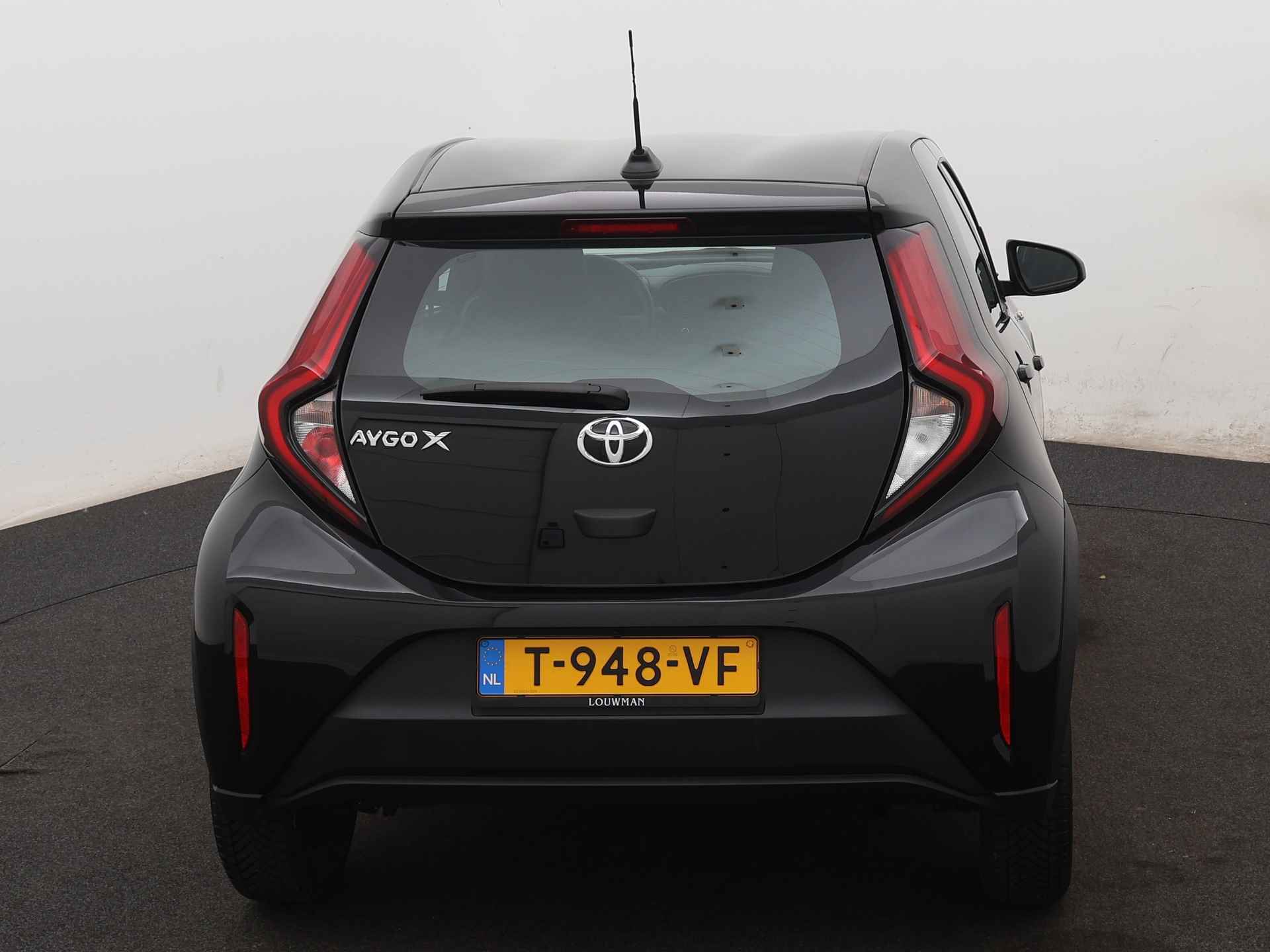 Toyota Aygo X 1.0 VVT-i MT Play | Apple Carplay / Android Auto | Parkeercamera | - 30/43