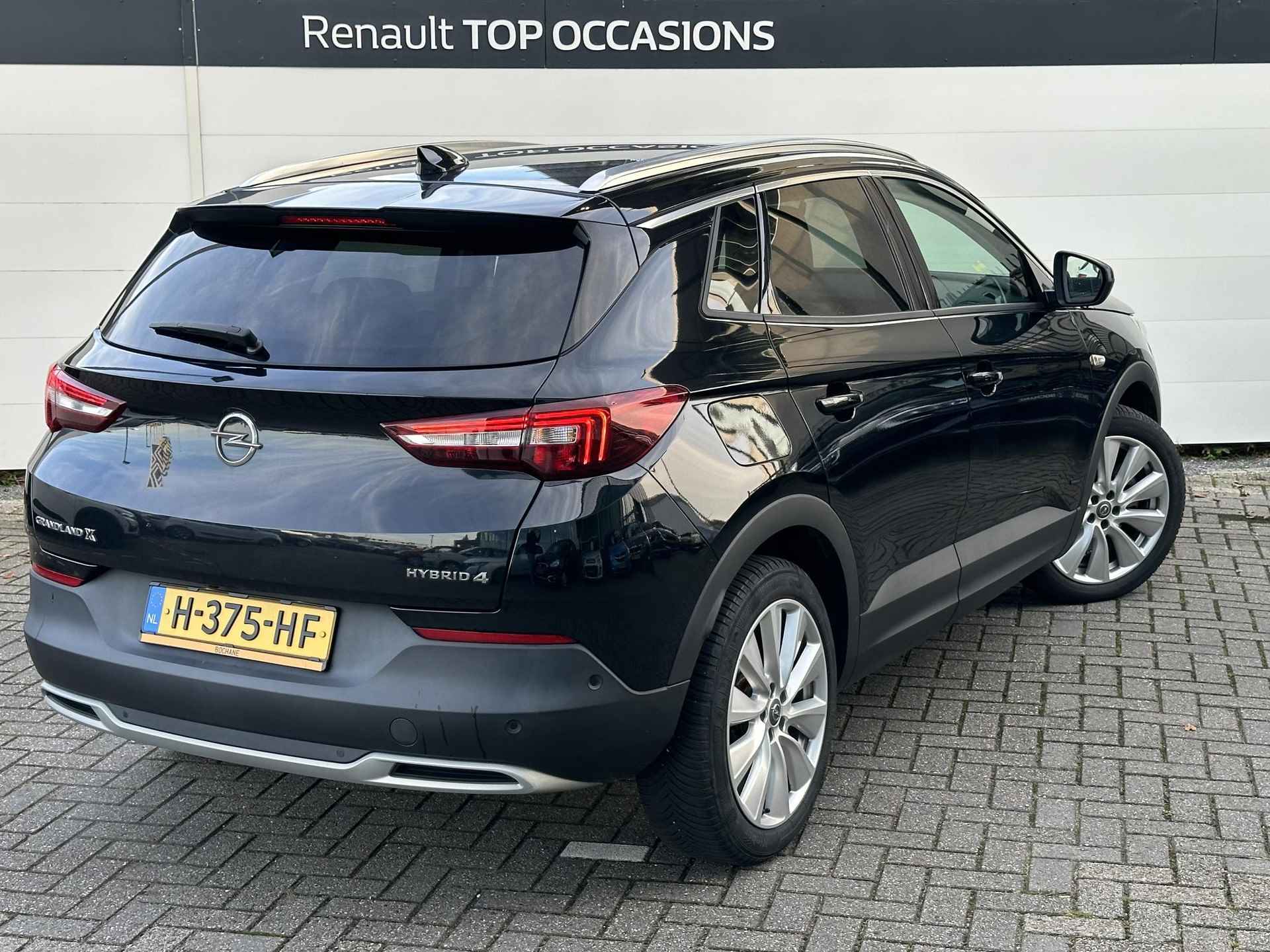 Opel Grandland X 1.6 Turbo Hybrid4 Business Executive 300 PK  | 4X4 |  Elek. A. Klep | A. Camera | Dealer Onderhouden | NL Auto! - 13/43