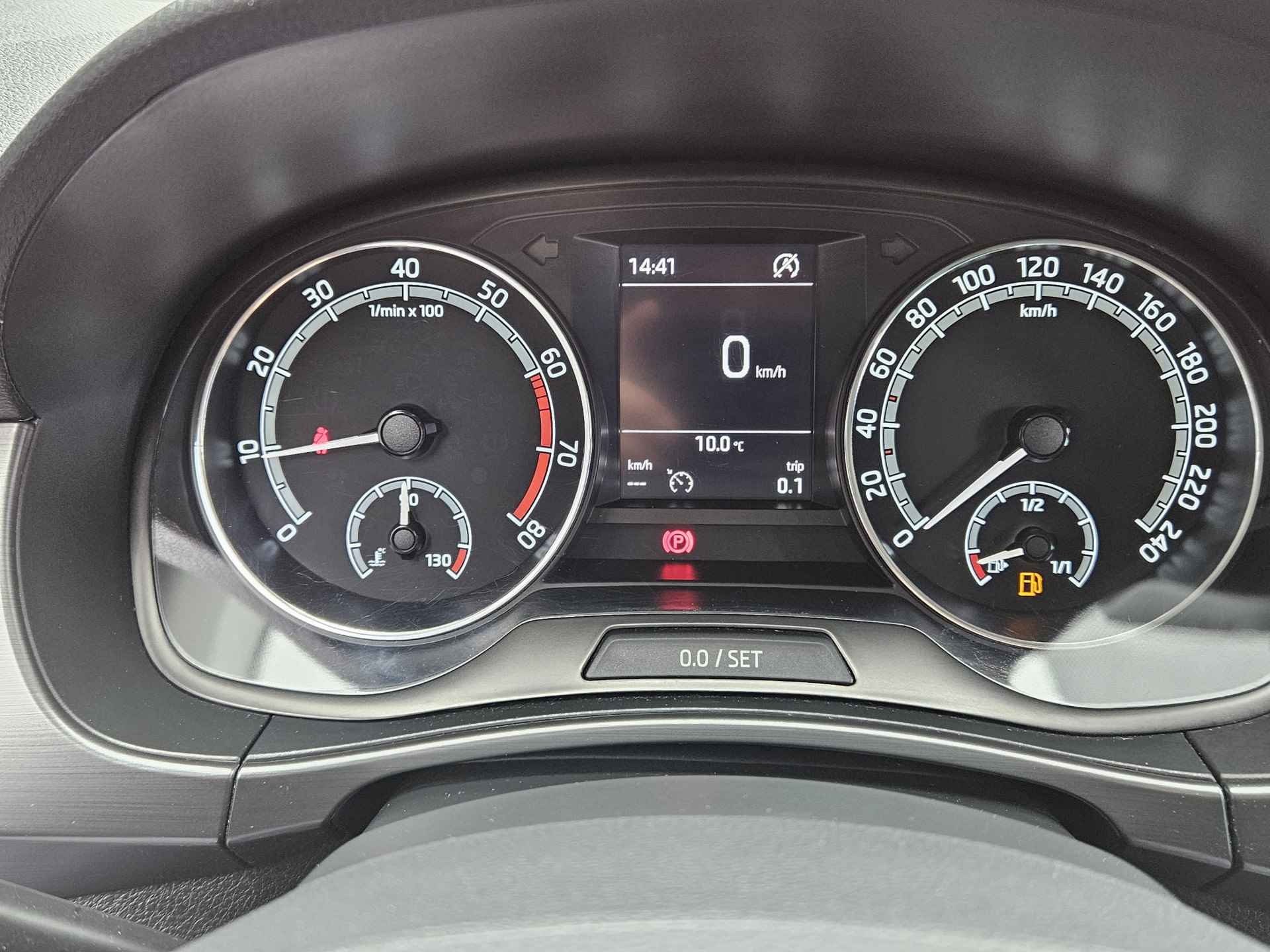 Škoda Fabia 1.0 TSI Sport business Lichtmetalen Velgen | Camera | Apple Carplay & Android Auto - 15/39