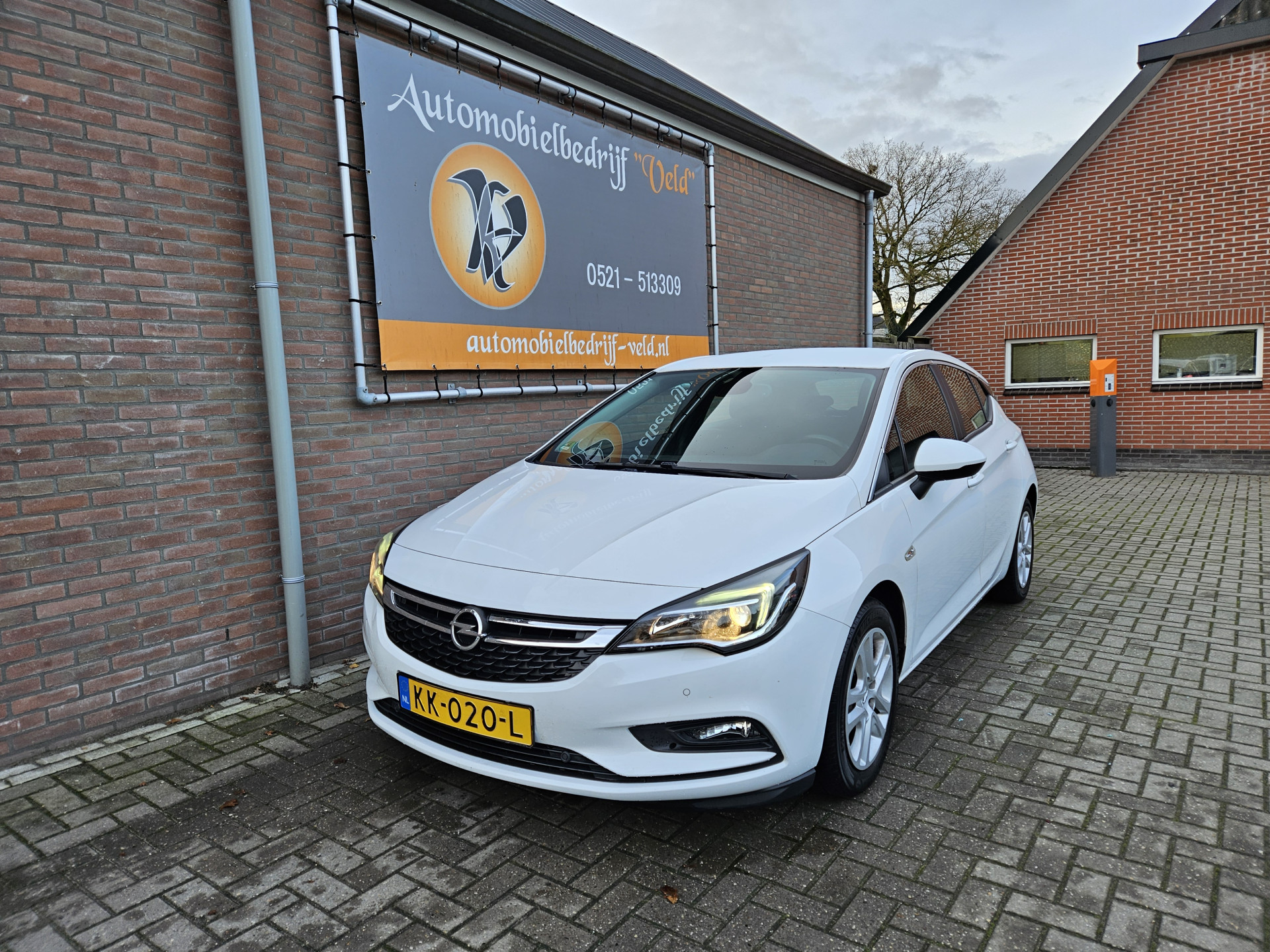 Opel Astra 1.6 CDTI Business+