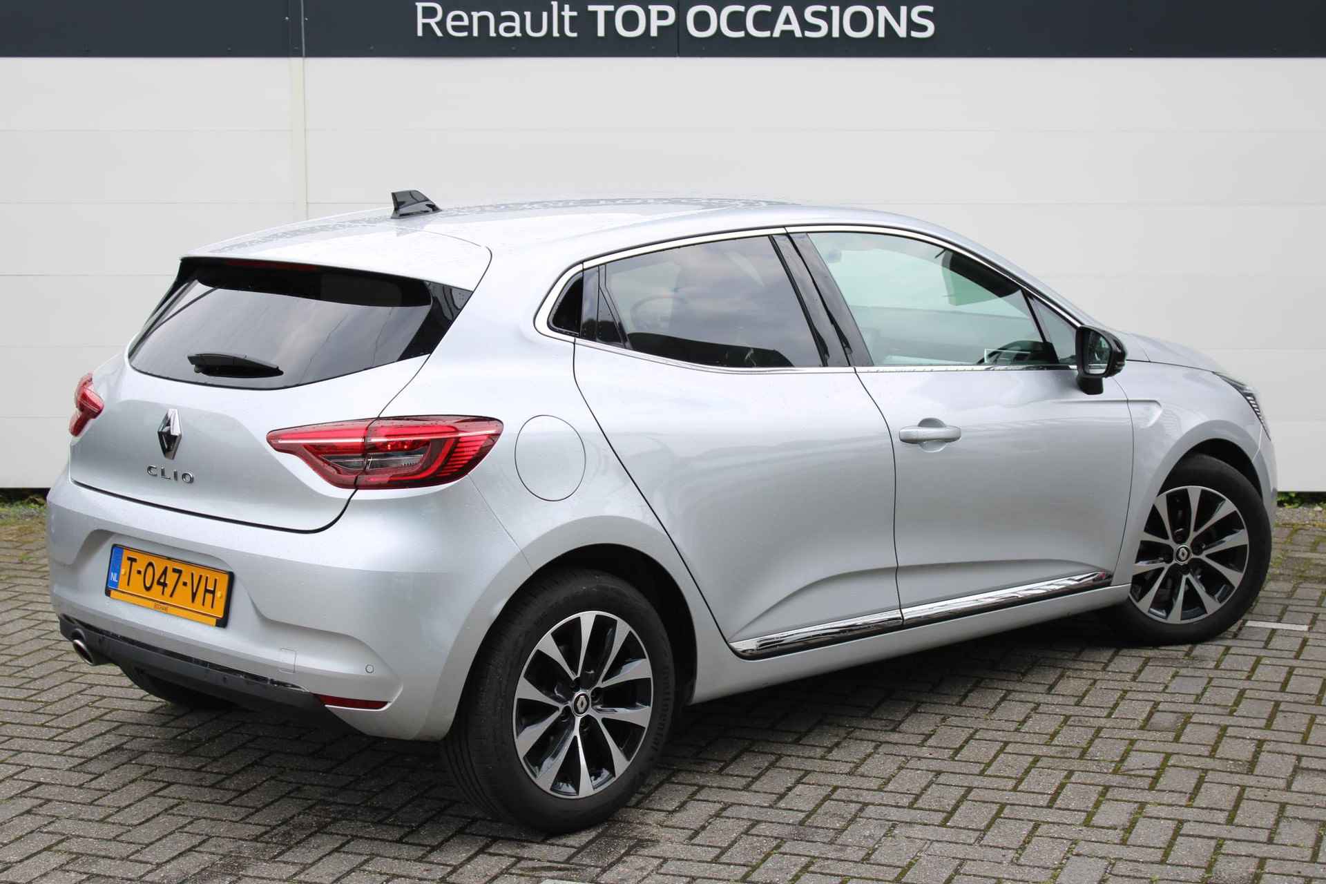 Renault Clio 1.0 TCe 90 Techno | Navi | Clima | Cruise | Half Leder | LED | LMV. | Parkeersensoren + Camera | Geen Import! - 7/34