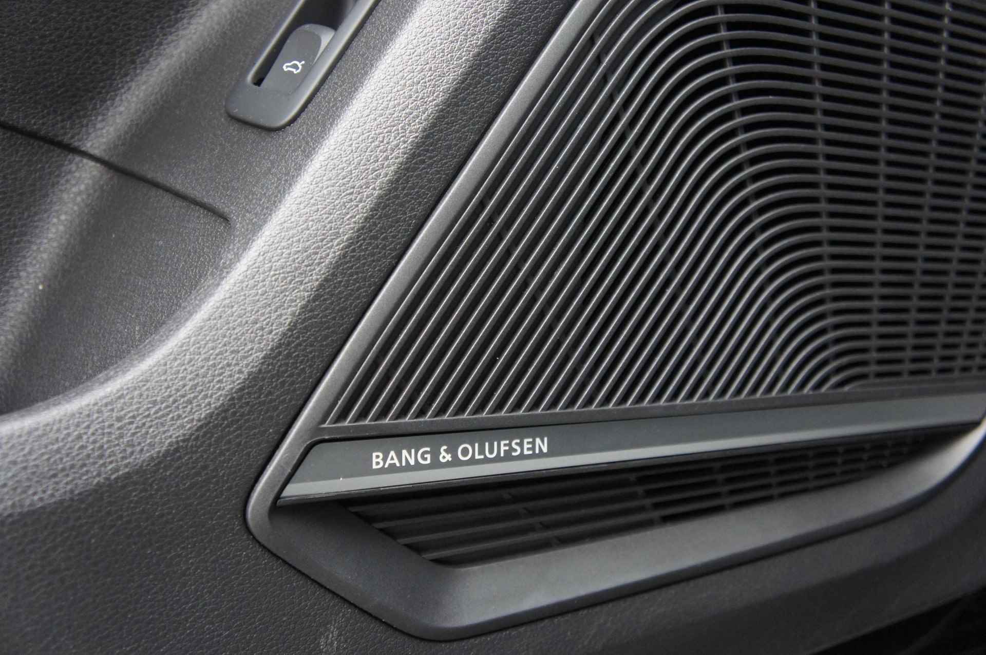 Audi Q2 35 TFSI CoD Sport | Leder | Pano | Navi | Virtual Cockpit | B&O Soundsystem - 17/20
