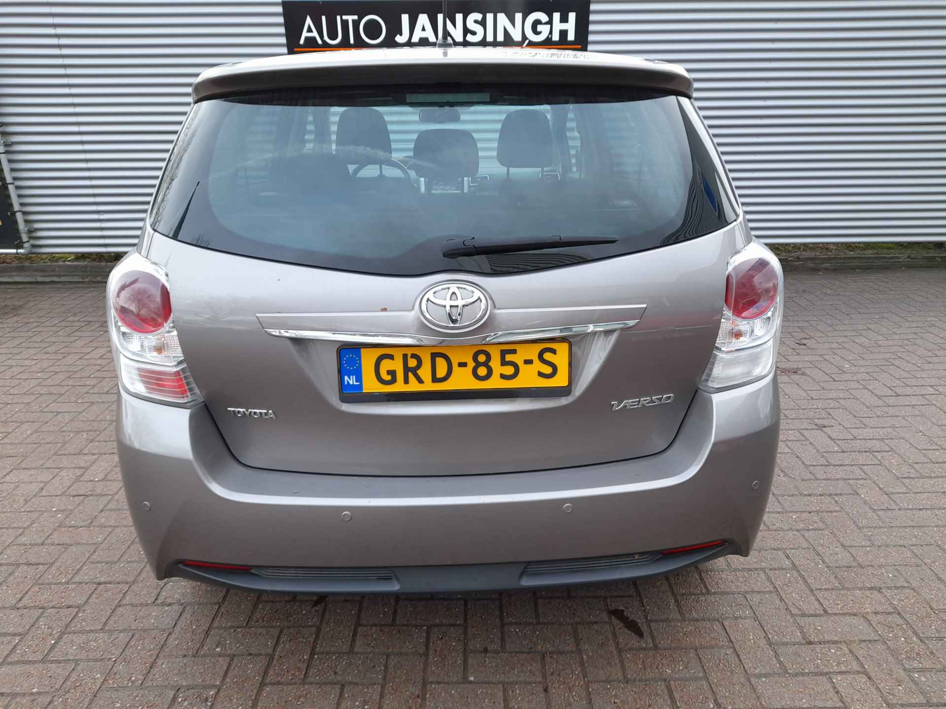 Toyota Verso 1.8 VVT-i Dynamic Business met Panoramadak en Automaat! | Clima | Cruise control | LM Velgen | Camera | PDC voor en achter | RIJKLAARPRIJS INCL 12 MAANDEN GARANTIE EN BEURT - 4/21