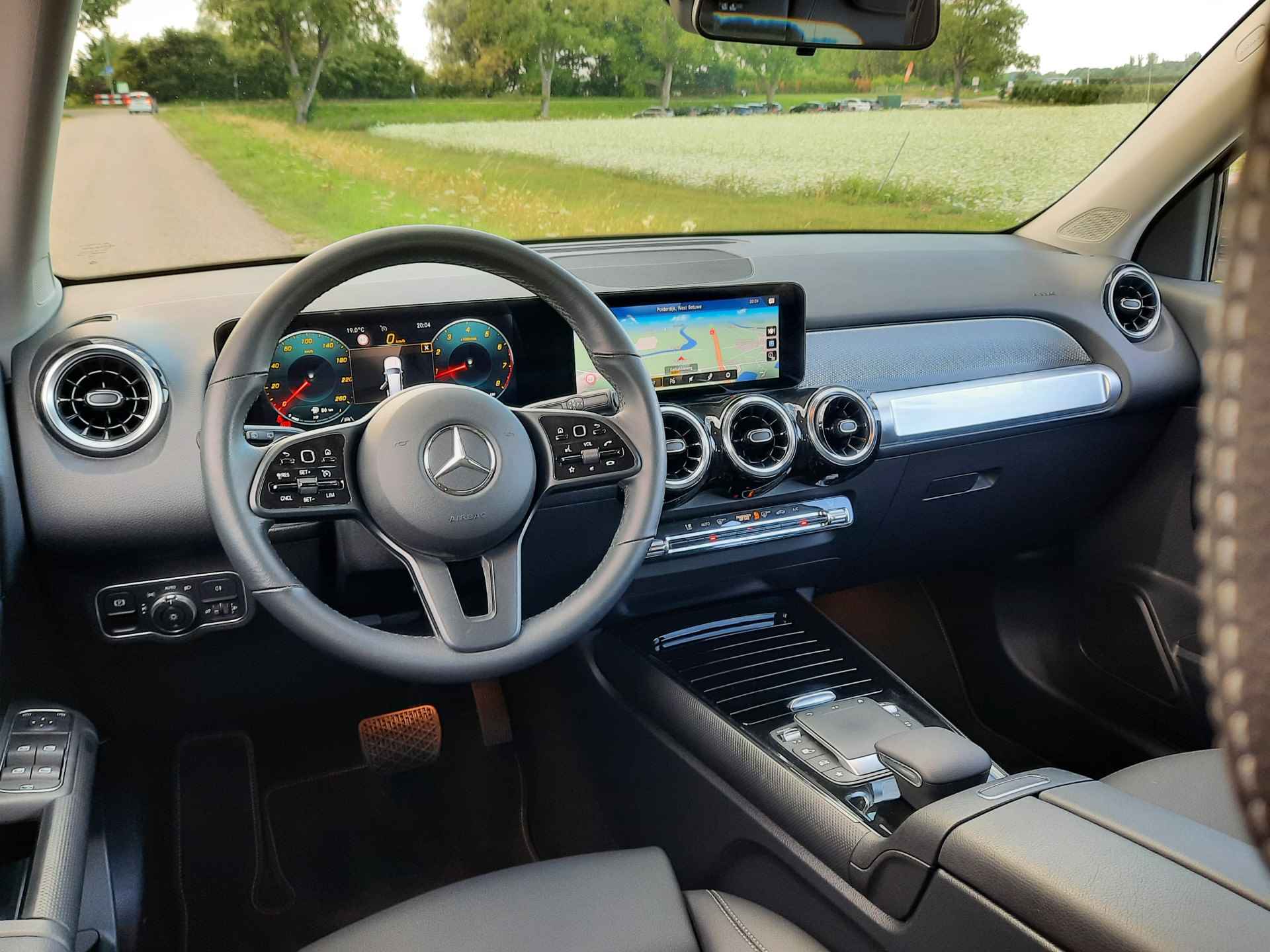 Mercedes-Benz GLB 200 Premium Plus | Lage KM |  Trekhaak | Stoelverw | Navigatie | Navi | Digi Dash | Camera - 24/39