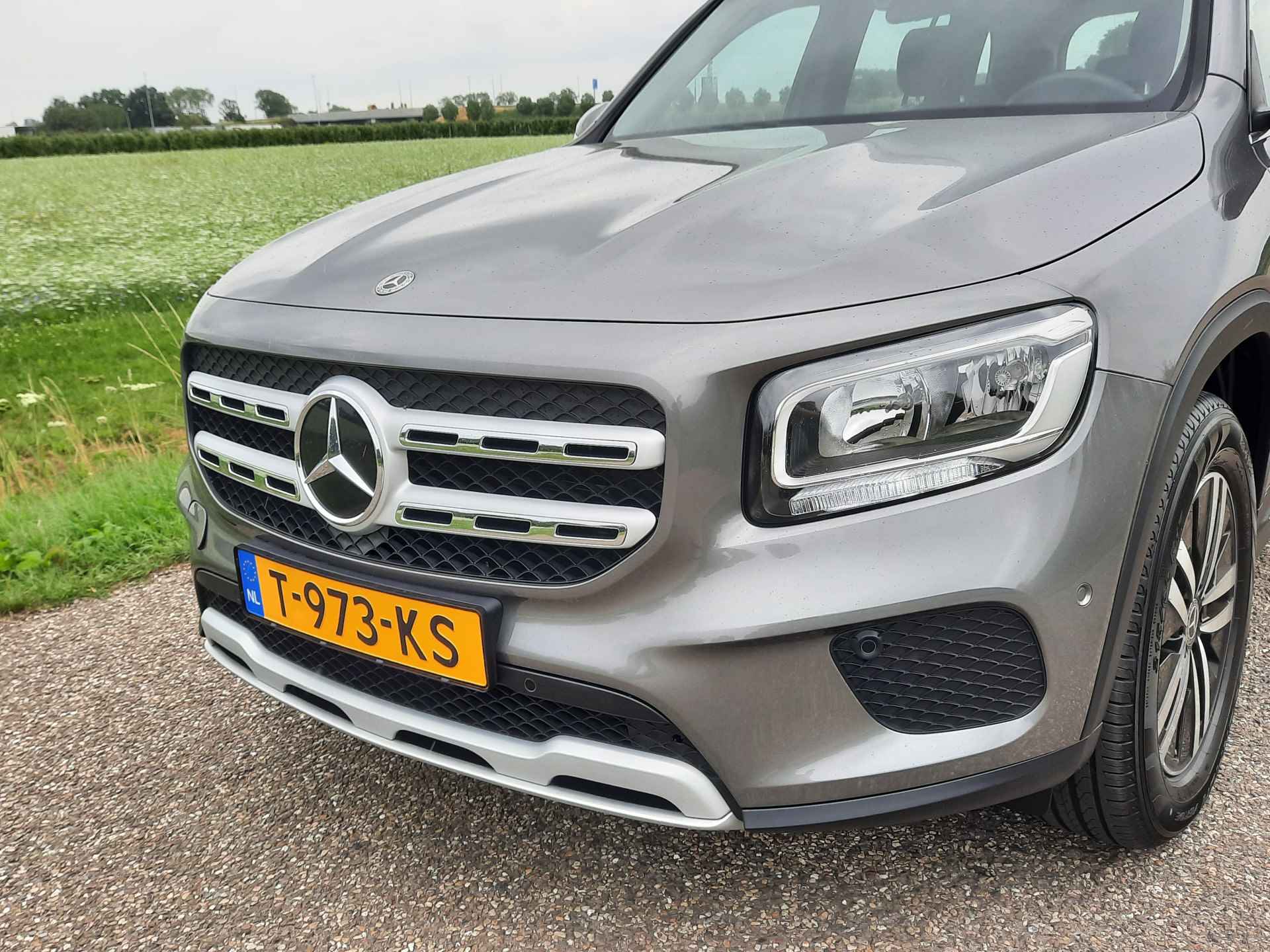 Mercedes-Benz GLB 200 Premium Plus Lage KM |  Trekhaak | Stoelverw | Navigatie | Navi | Digi Dash | Camera - 12/39