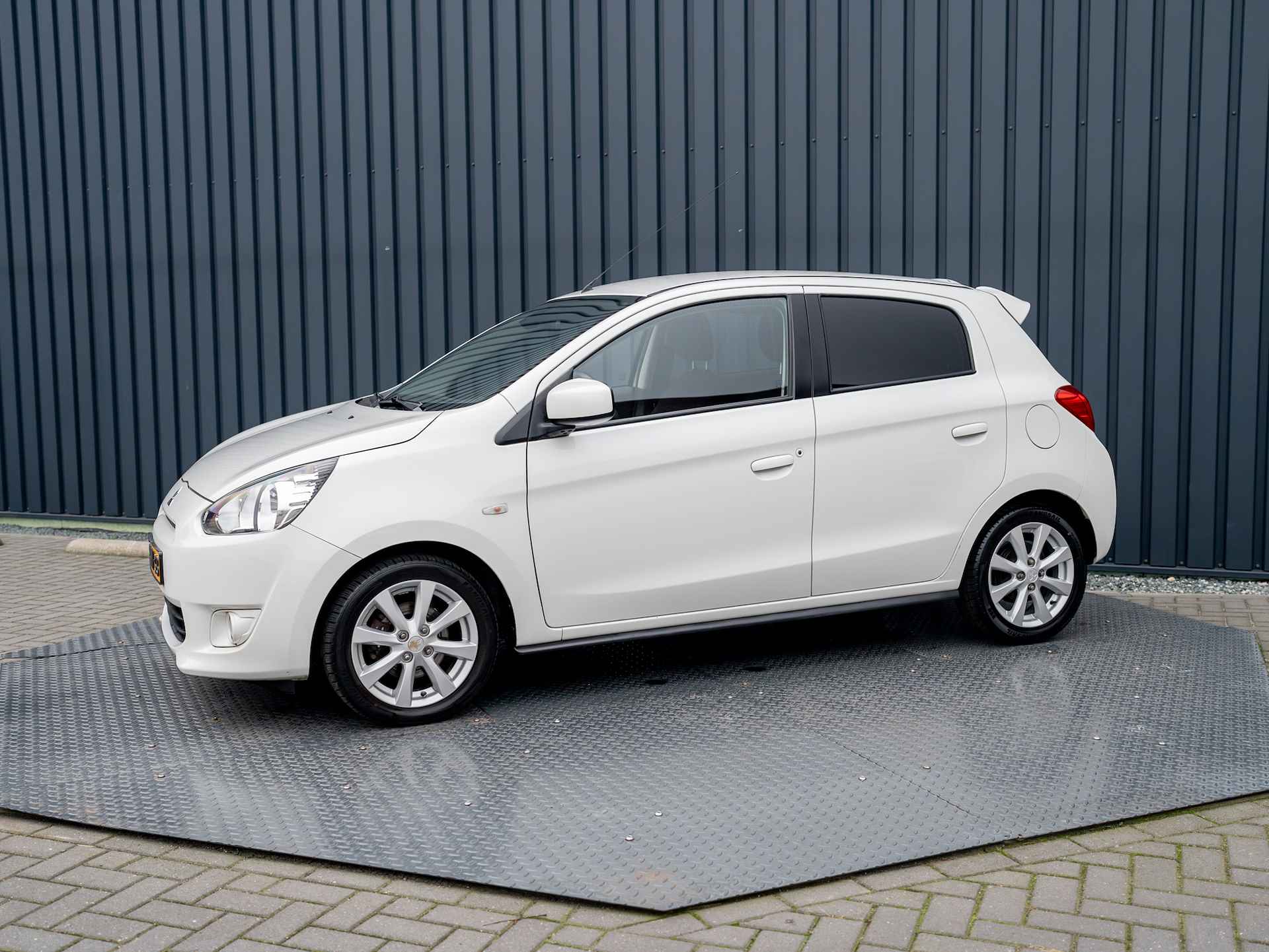 Mitsubishi Space Star 1.2 Intense+ | Keyless | Climate Control | Prijs Rijlaar!! - 3/36