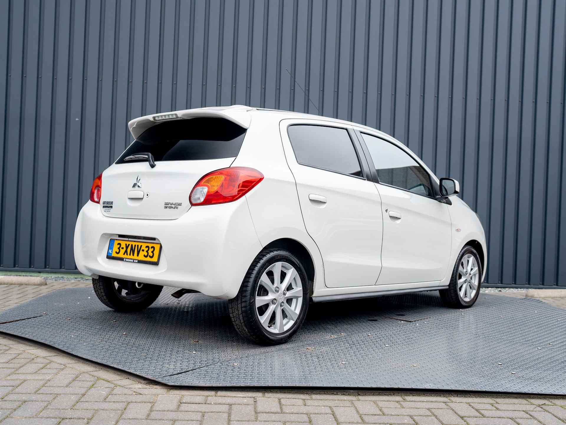 Mitsubishi Space Star 1.2 Intense+ | Keyless | Climate Control | Prijs Rijlaar!! - 35/36