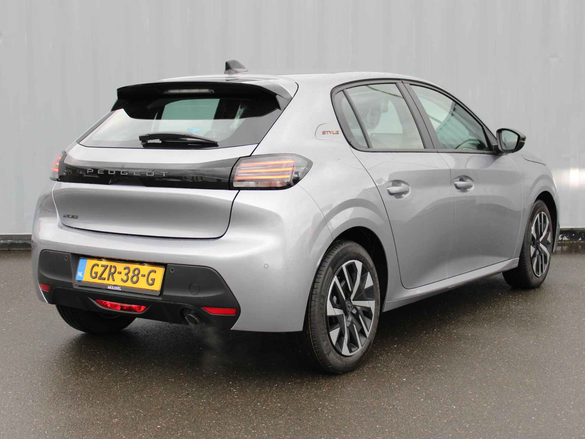 Peugeot 208 1.2 PureTech 75 Style i-Connect Advanced Navigatie - 7/19