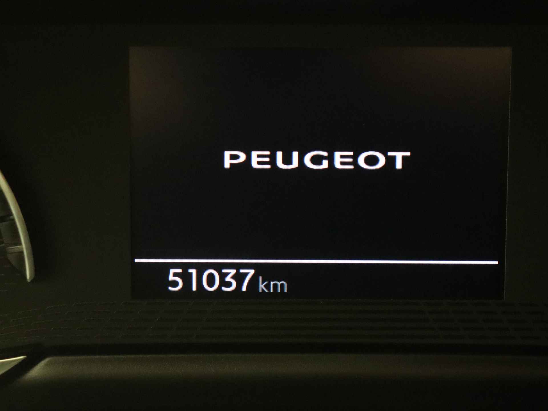 Peugeot 208 1.2 PureTech Active Pack | Navigatie | Lichtmetalen Velgen | Cruise Control | Parkeersensoren - 9/41