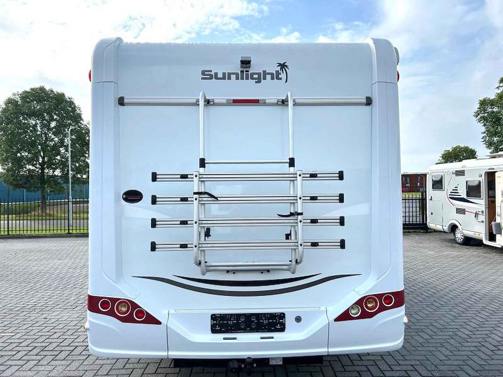 Sunlight T67  enkele-bedden/automaat - 24/24