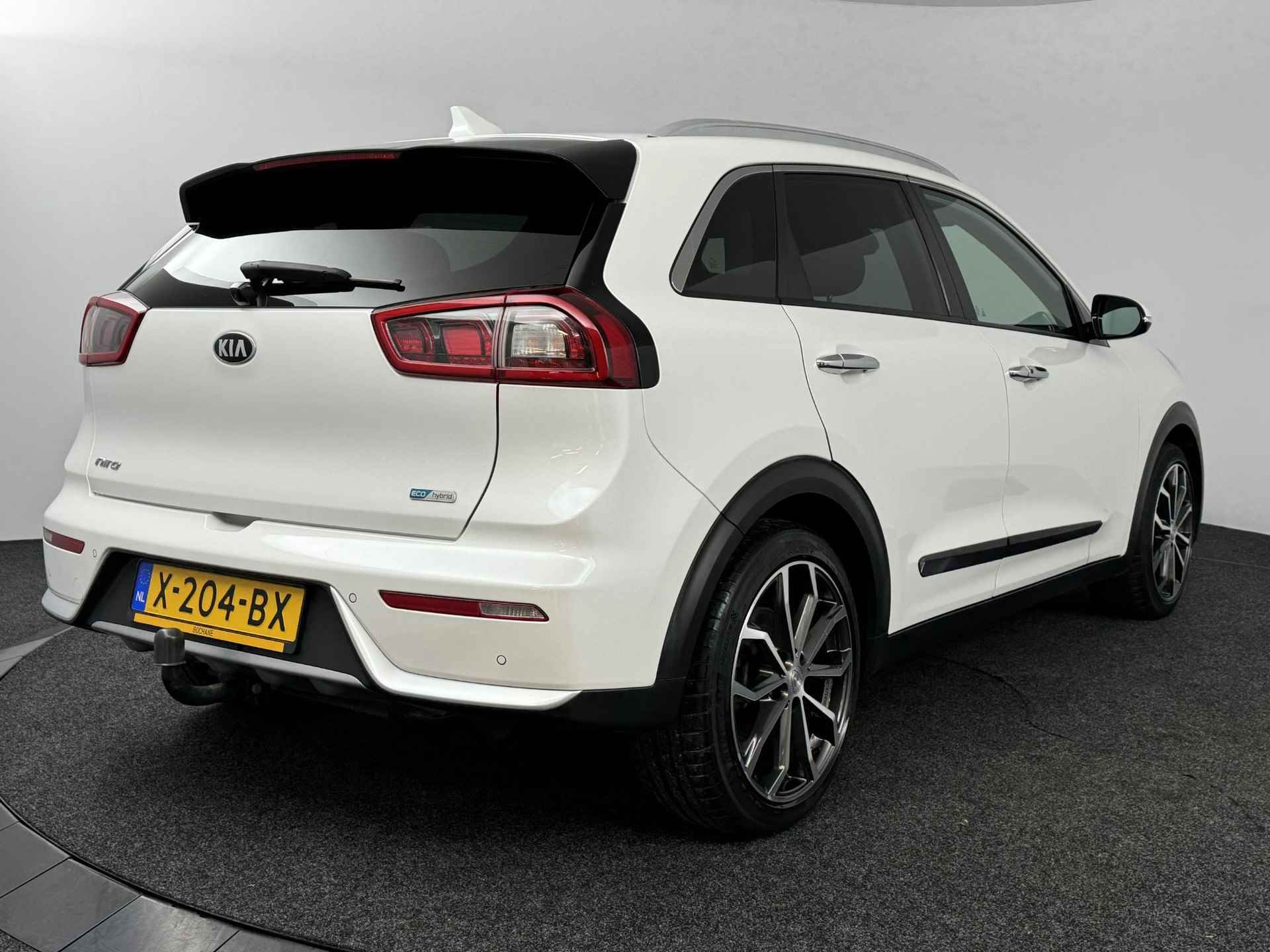 Kia Niro 1.6 GDi Hybrid DCT6 Design Edition | Automaat | Camera | 18" LMV. | JBL | Historie! - 3/53