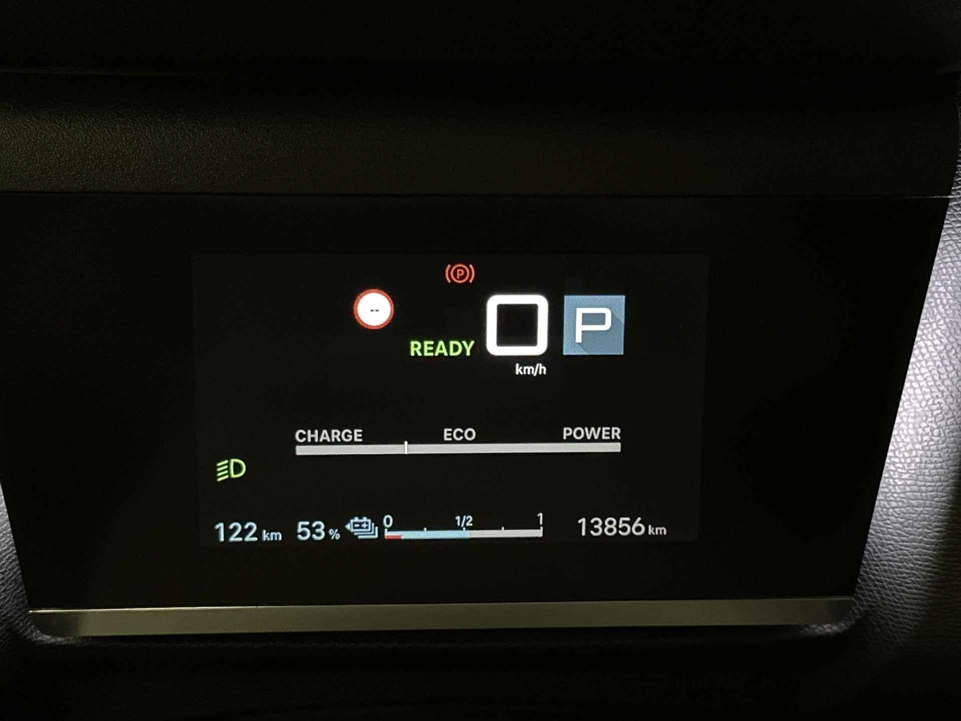 Citroen Ë-C4 EV Feel Pack 50 kWh 136 pk | Navigatie | Achteruitrijcamera | Parkeersensoren Achter | Full-LED Koplampen | Verwarmde Comfortstoelen | Adaptief Demping Systeem | Climate Control | Cruise Control | 18" Lichtmetalen Velgen | Apple Carplay/Android Auto | - 21/34