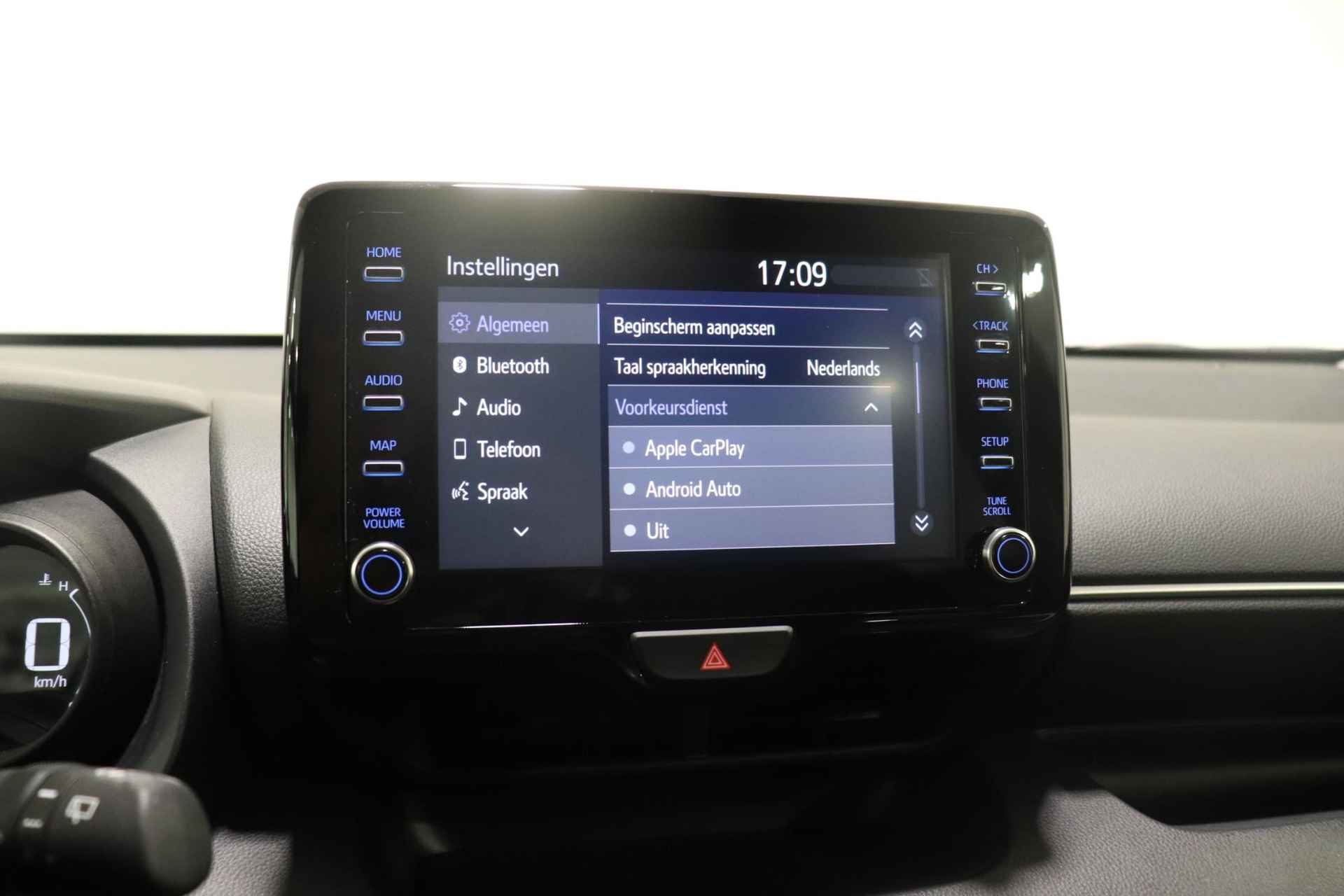 Toyota Yaris 1.5 Hybrid Style, Camera, Adaptive cruisecontrol, Stoelverwarming, Apple carplay / Android auto! - 31/39