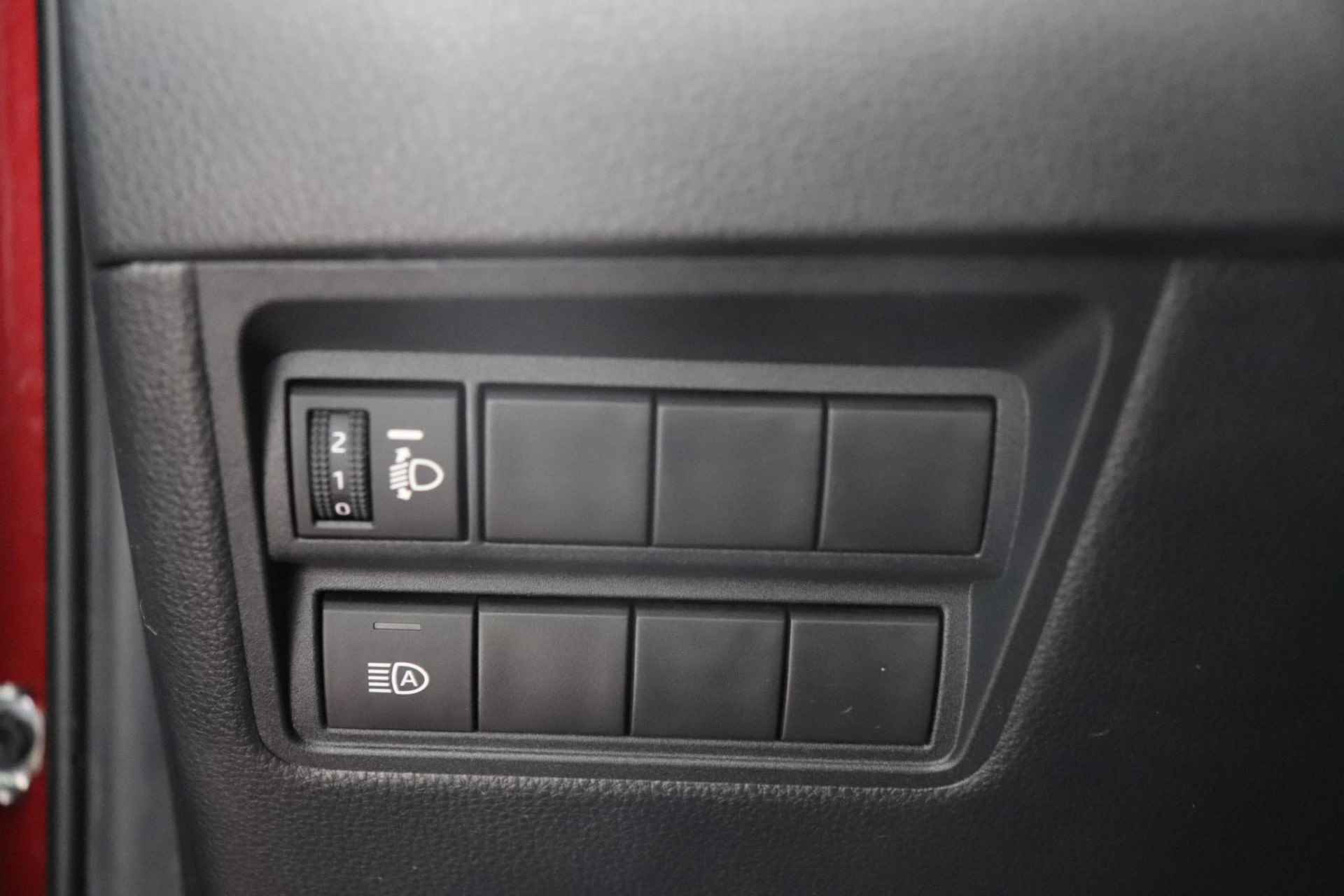Toyota Yaris 1.5 Hybrid Style, Camera, Adaptive cruisecontrol, Stoelverwarming, Apple carplay / Android auto! - 37/39