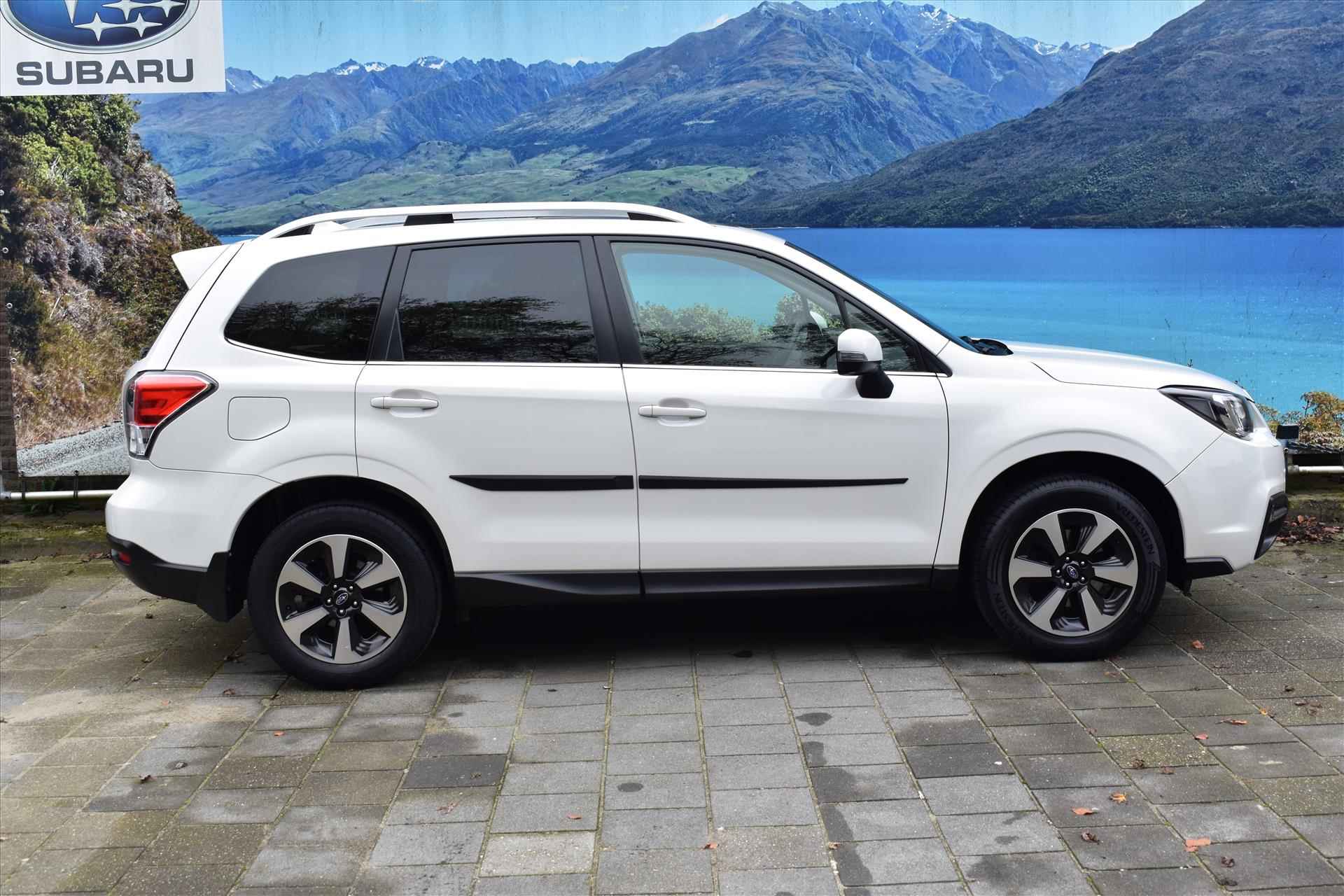 Subaru Forester 2.0i 150pk AWD CVT Premium - 27/43