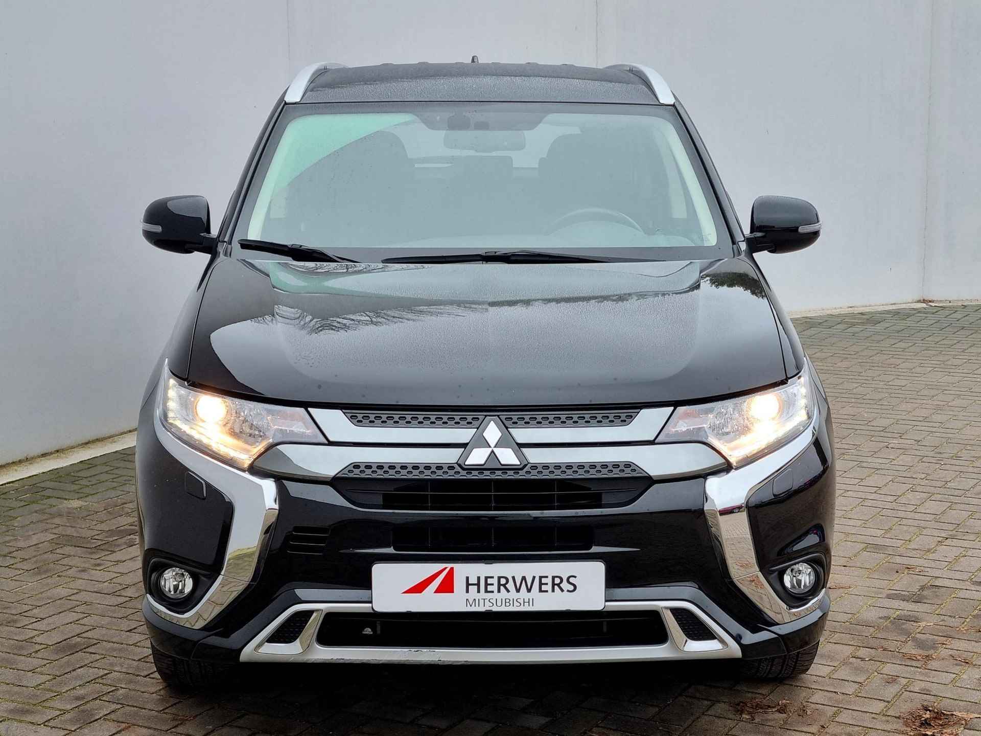 Mitsubishi Outlander 2.4 PHEV Pure S-AWC 4WD Automaat / Trekhaak (Afneembaar) / 1500KG Trekgewicht / Navigatie via Android Auto/Apple Carplay / Cruise Control - 20/46