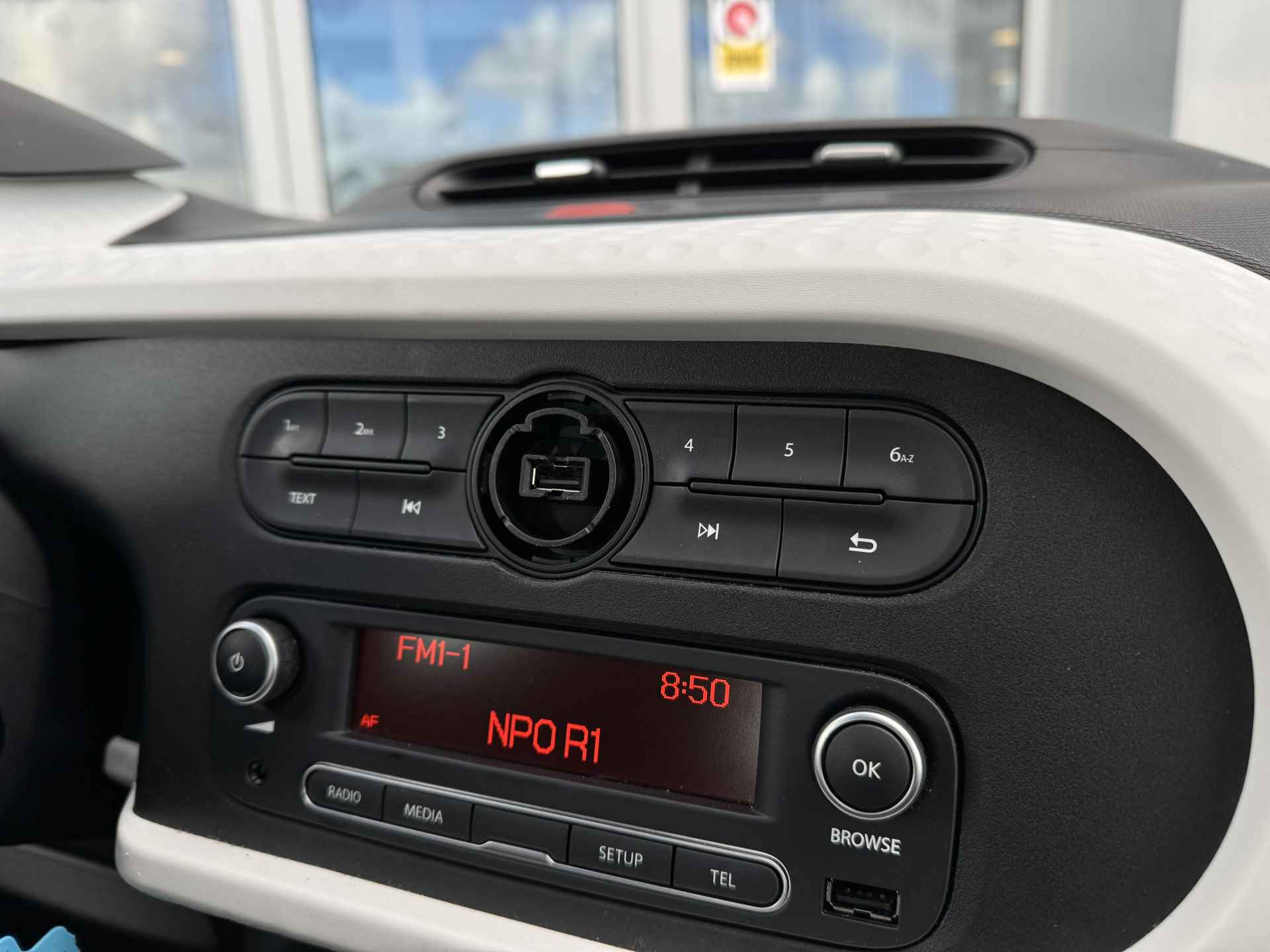 Renault Twingo 1.0 SCe 70PK Expression | Cruise Control | Airco | Radio | Elektr. ramen - 22/27