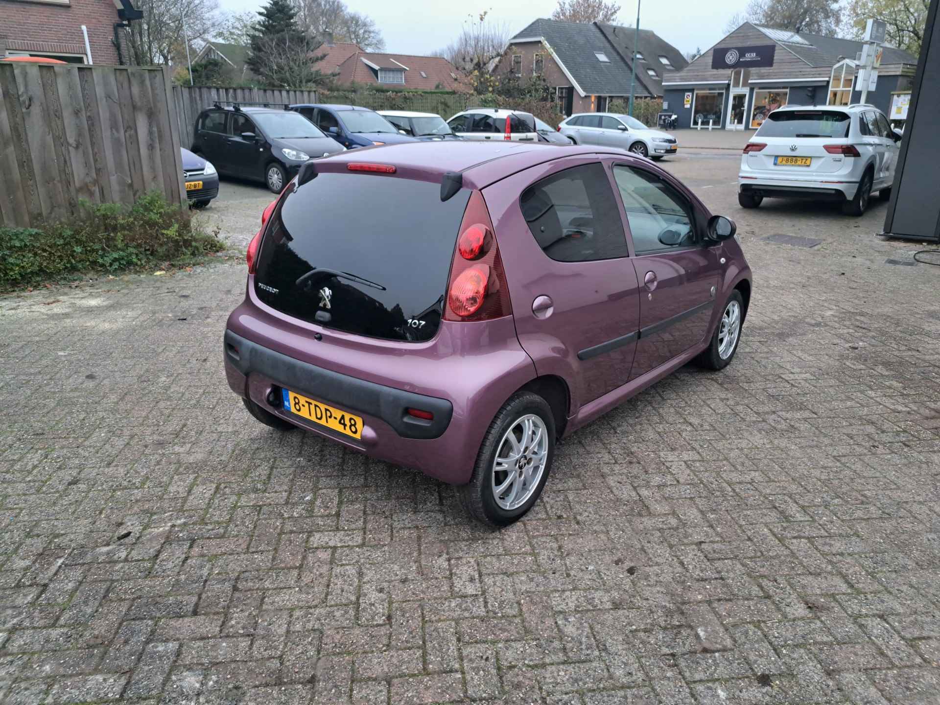 Peugeot 107 1.0 Envy - 4/15