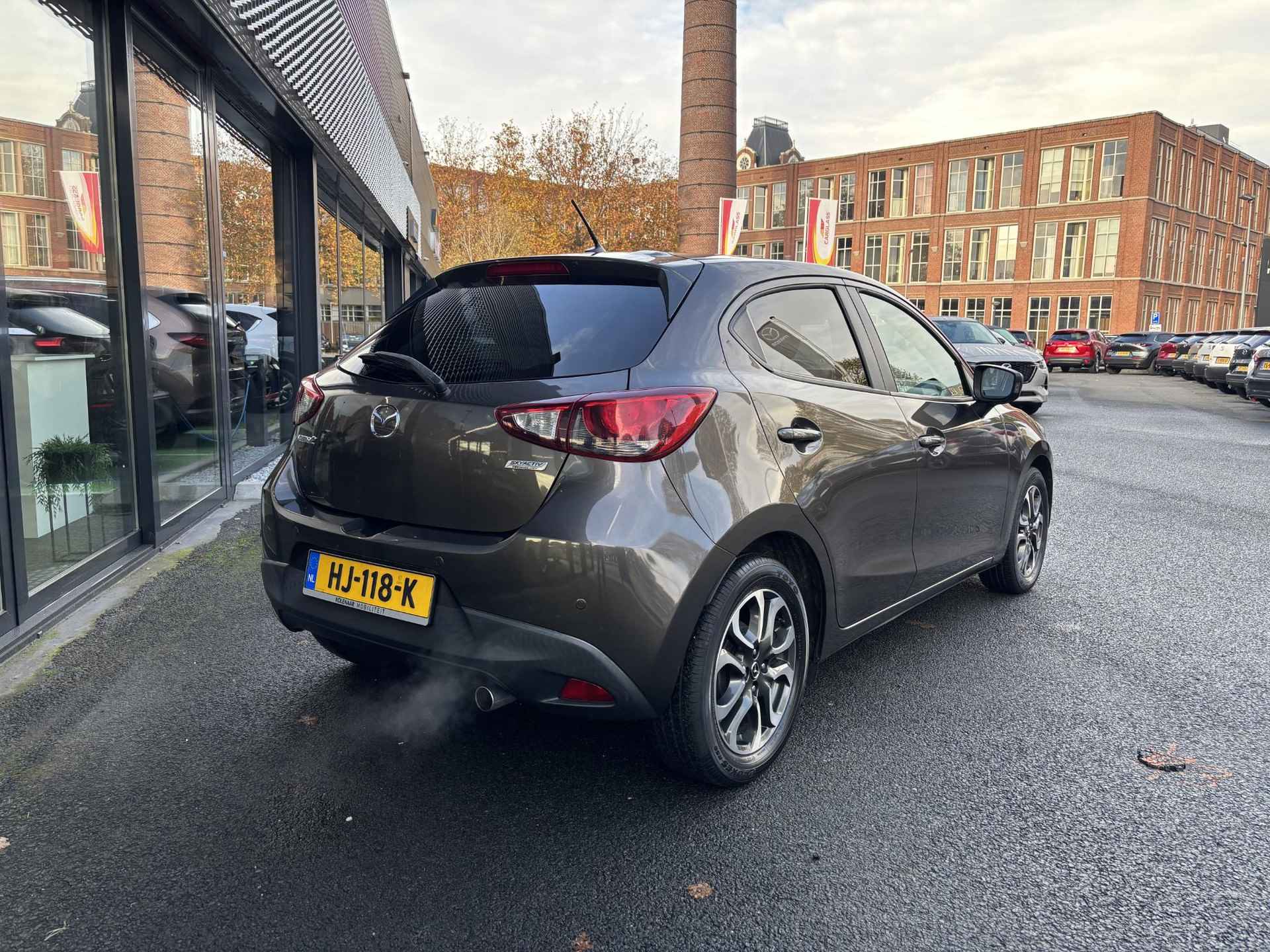 Mazda 2 Automaat 1.5 Sky-G 90 GT-M /1e eigenaar/Dealeronderhouden/Navi/LED/Airco/PDC achter/16 inch LMV - 3/30