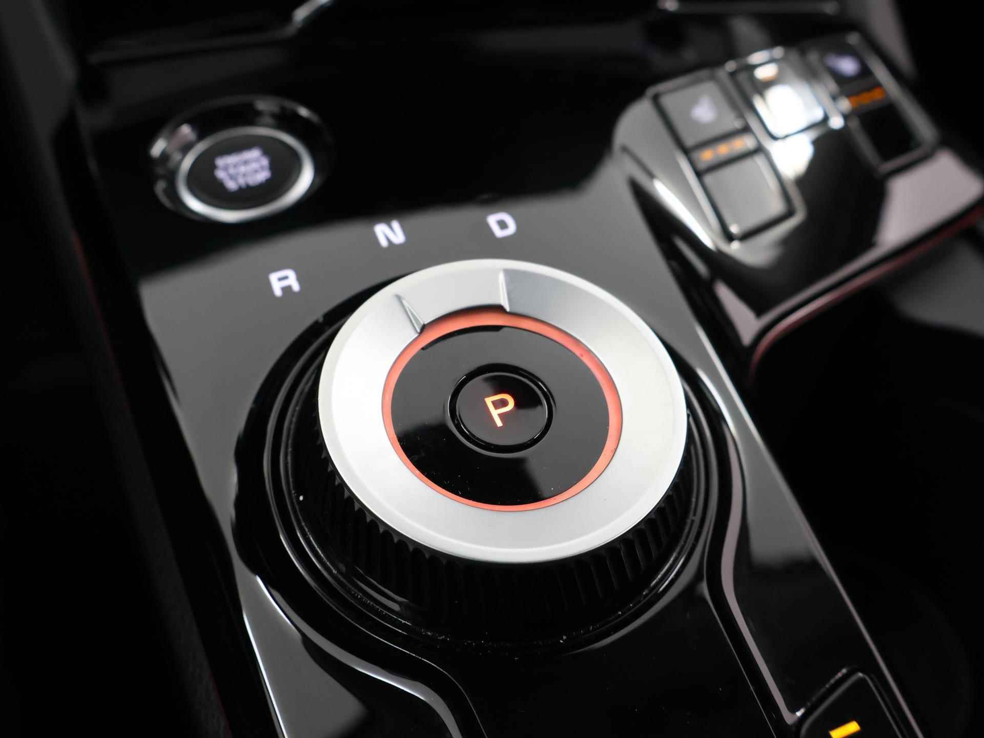 Kia Sportage 1.6 T-GDi Plug-in Hybrid DynamicPlusLine | Panoramadak | Stoel/Stuurwielverwarming | Dodehoekdetectie | Elektrisch verstelbare voorstoelen | Keyless Go - 28/44