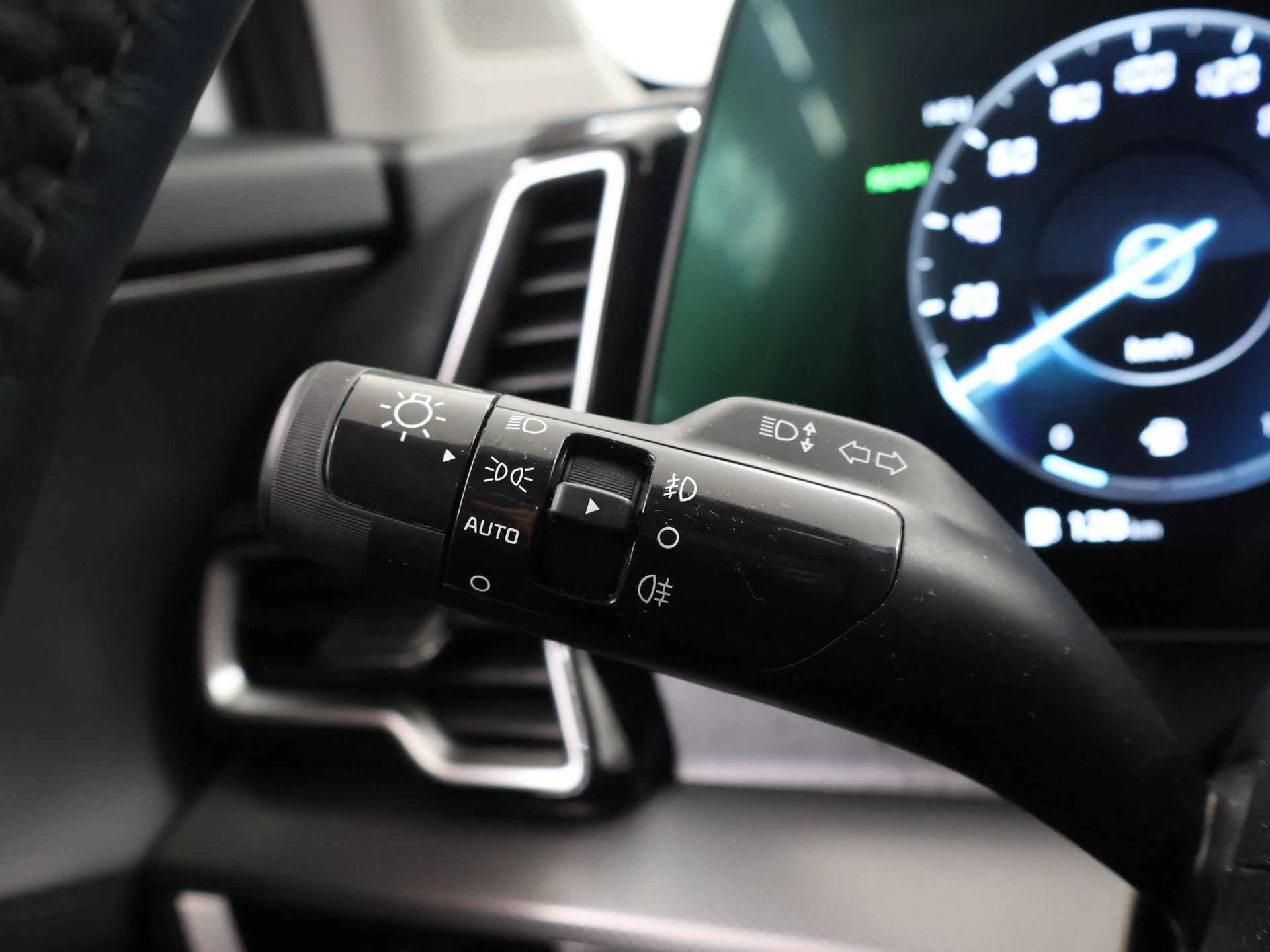 Kia Sportage 1.6 T-GDi Plug-in Hybrid DynamicPlusLine | Panoramadak | Stoel/Stuurwielverwarming | Dodehoekdetectie | Elektrisch verstelbare voorstoelen | Keyless Go - 34/44
