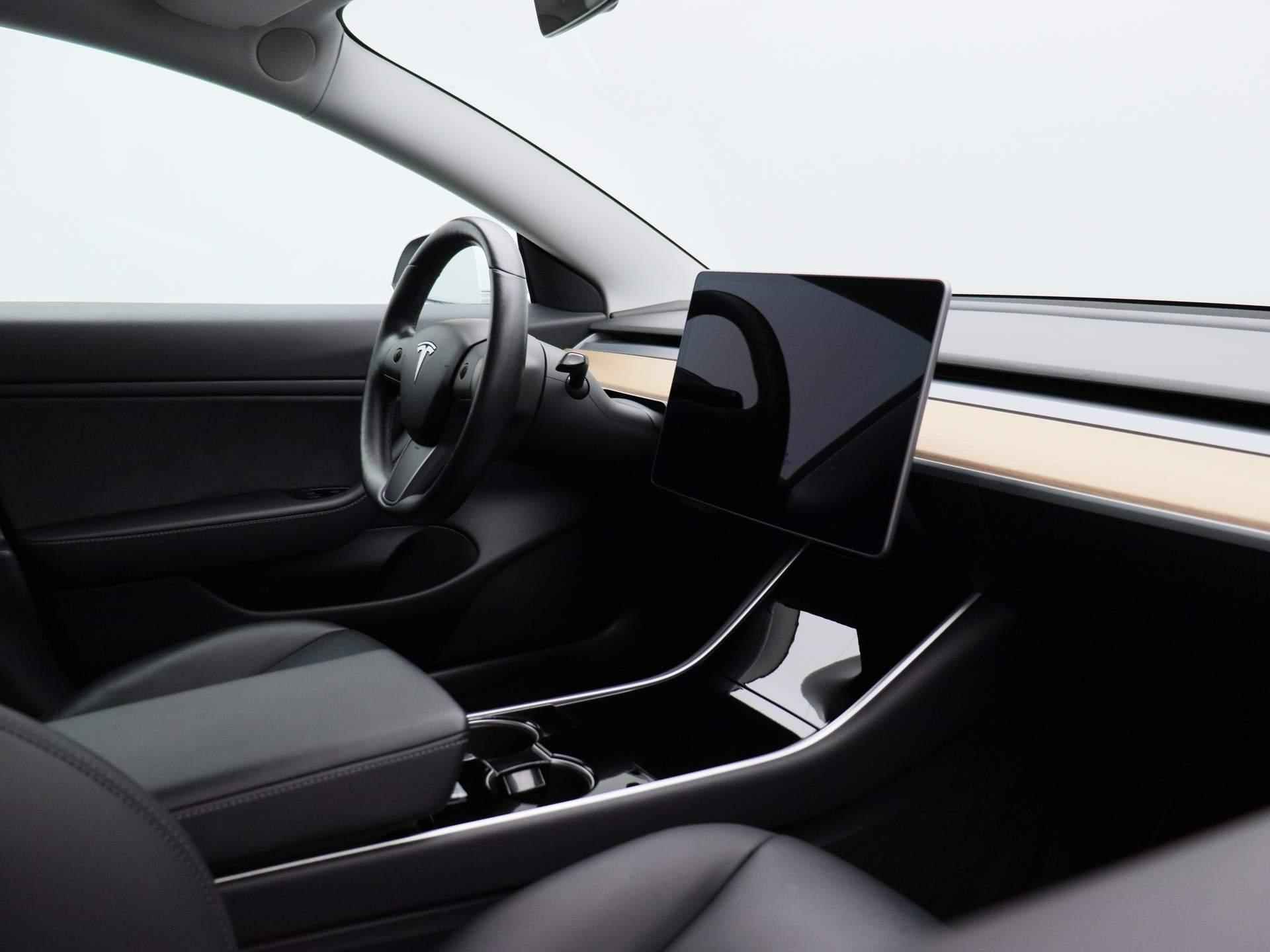 Tesla Model 3 Long Range AWD 75 kWh | ACHTERUITRIJCAMERA | PANORAMADAK | LEDEREN STOELEN | NAVIGATIE | CLIMATE CONTROL | CRUISE CONTROL | LED VERLICHTING | ELEKTRISCHE STOELEN VOOR | - 33/38