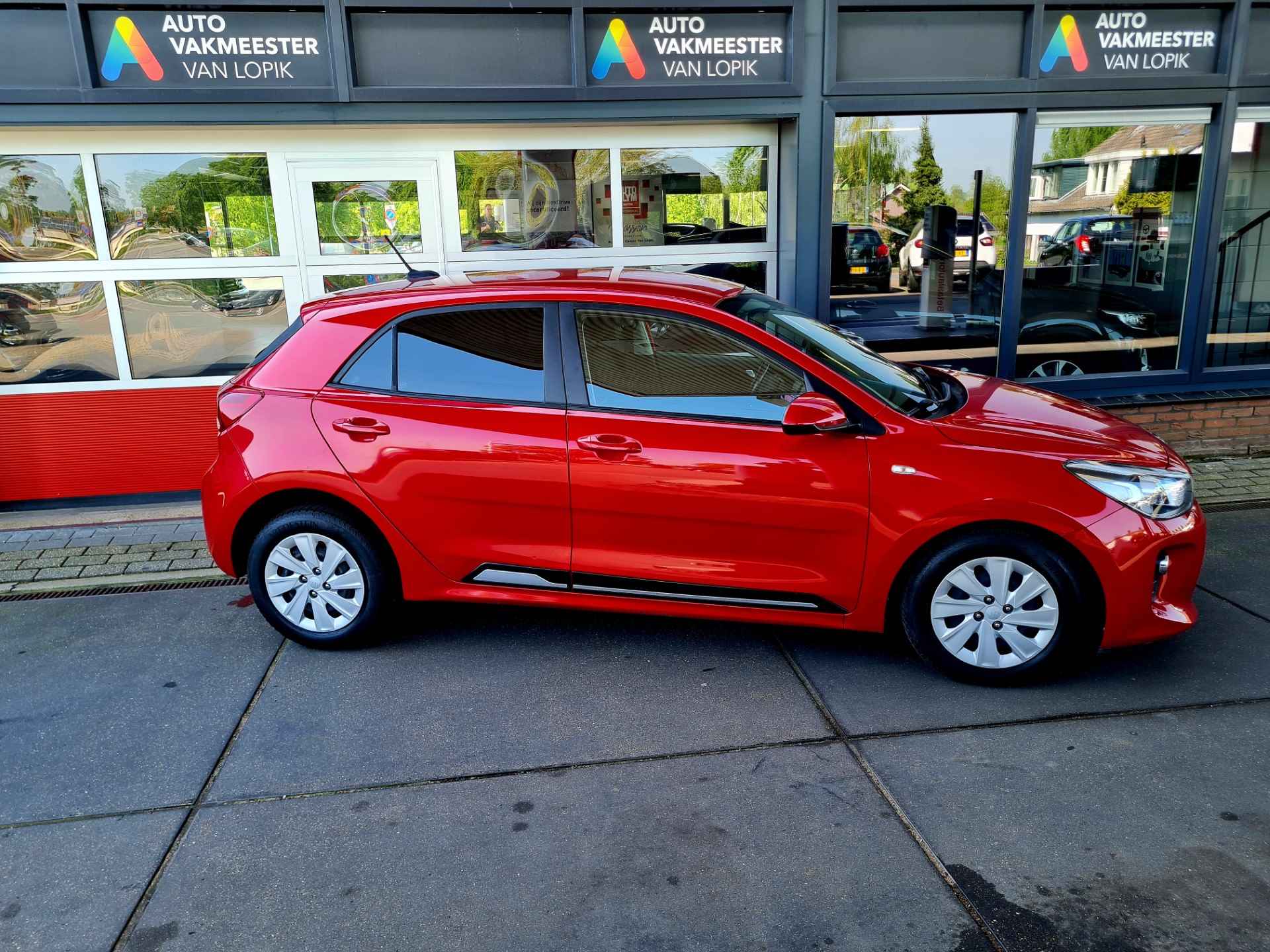 KIA Rio 1.0 T-GDI 100pk ComfortPlusLine Navigator Trekh. All-in prijs + 12 mnd garantie. - 7/37