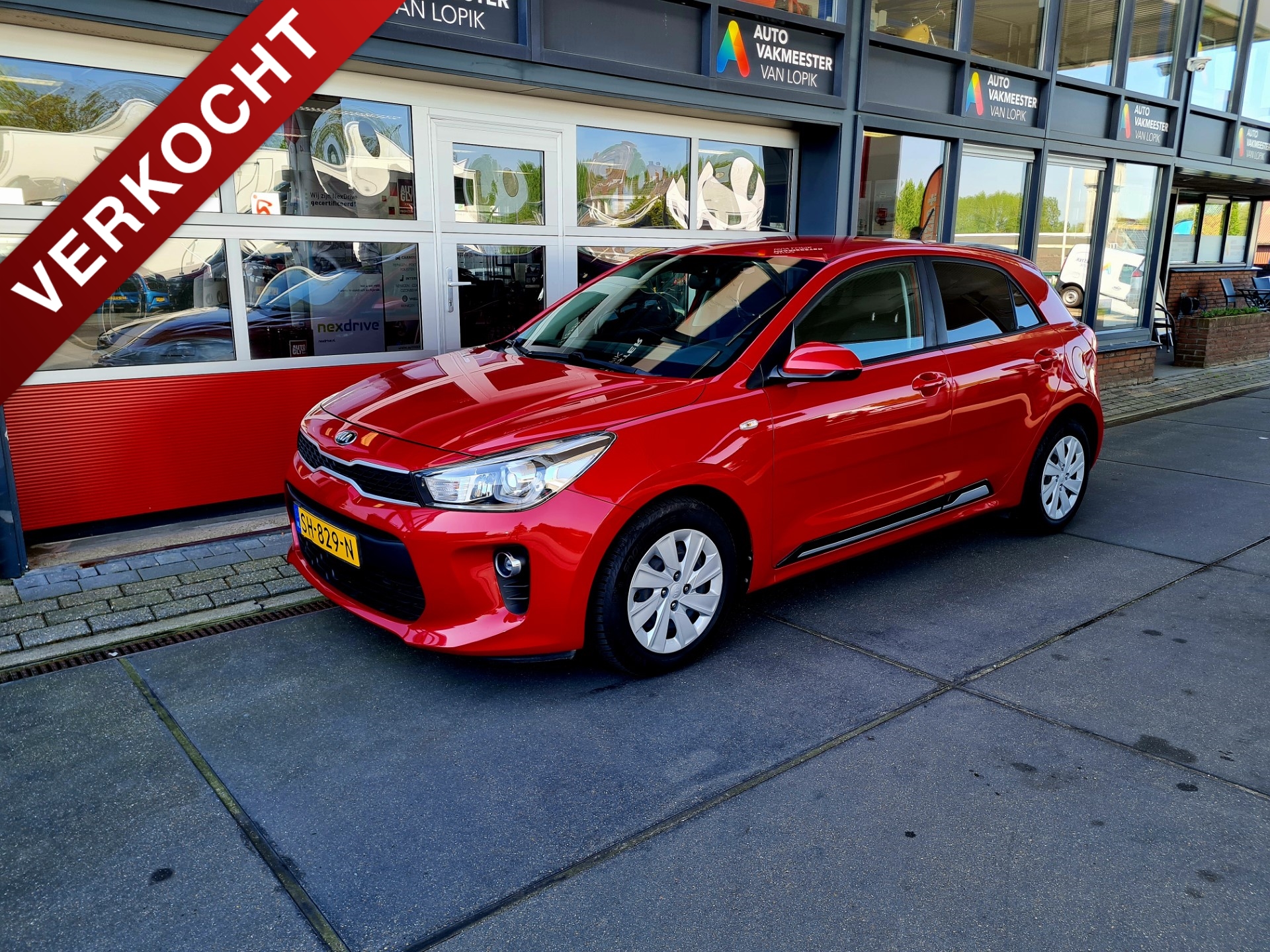 KIA Rio 1.0 T-GDI 100pk ComfortPlusLine Navigator Trekh. All-in prijs + 12 mnd garantie.