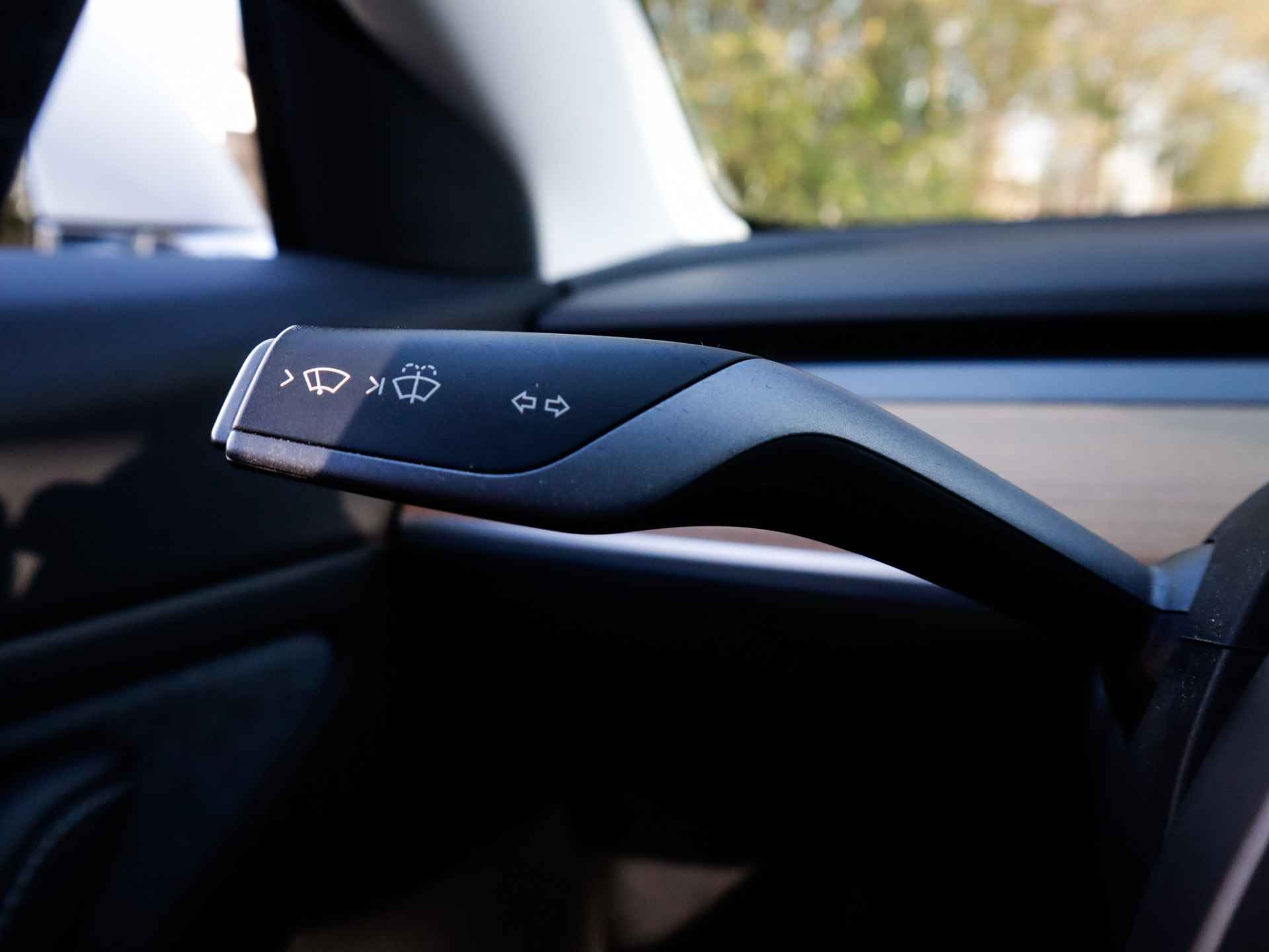 Tesla Model 3 Long Range AWD 75 kWh (461 PK) 1e-Eig, Tesla-Dealer-Onderh, 12-Mnd-BOVAG, NL-Auto, Leer, Panoramadak, Autopilot, Keyless-Entry/Start, Achteruitrijcamera, Parkeersensoren-V+A, Stoelverwarming-V+A, Premium-Audio, Bluetooth, Licht-Zicht-Pakket, Lm-Velgen-18Inch, Privacy-Glas - 13/39