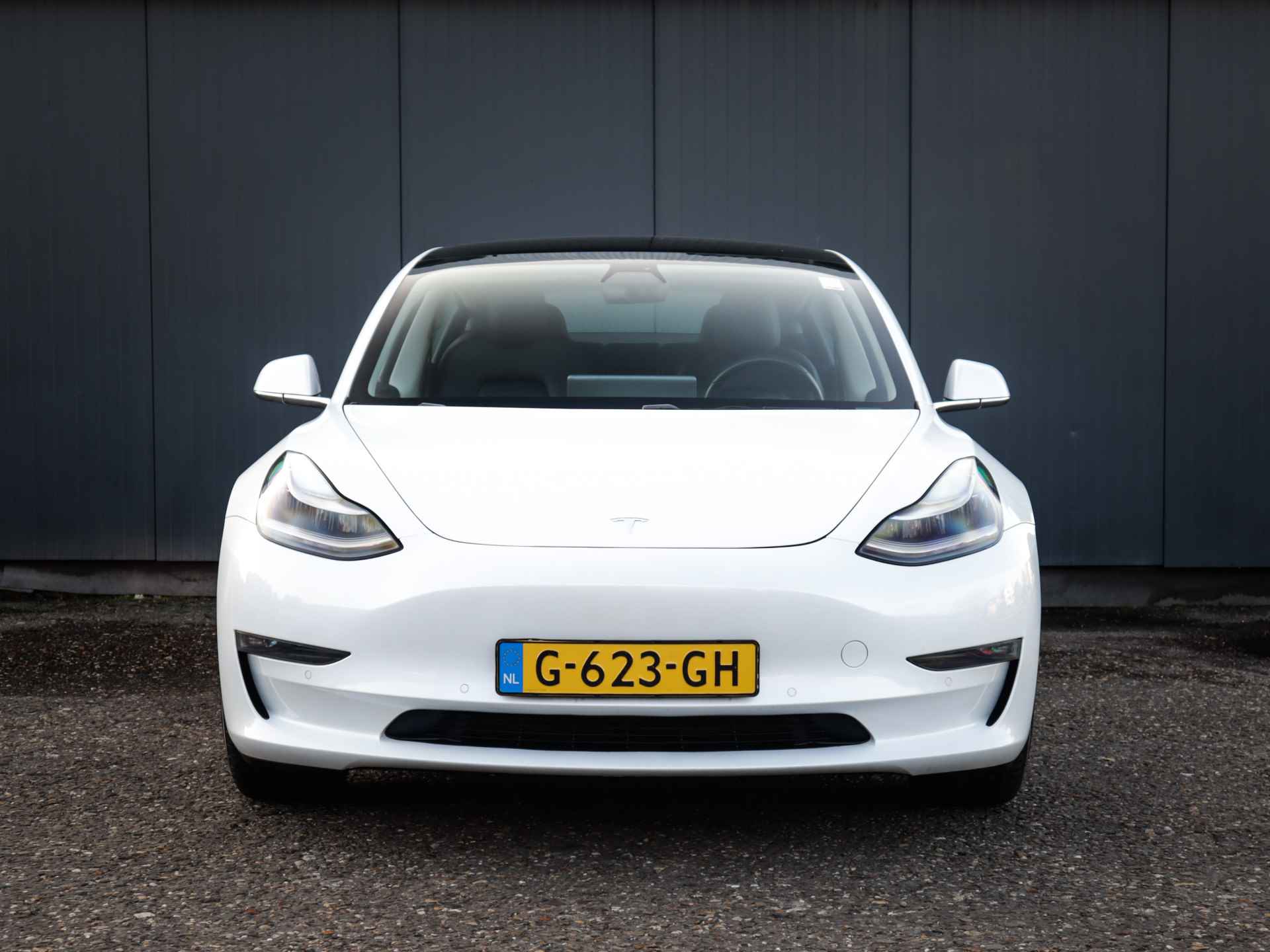 Tesla Model 3 Long Range AWD 75 kWh (461 PK) 1e-Eig, Tesla-Dealer-Onderh, 12-Mnd-BOVAG, NL-Auto, Leer, Panoramadak, Autopilot, Keyless-Entry/Start, Achteruitrijcamera, Parkeersensoren-V+A, Stoelverwarming-V+A, Premium-Audio, Bluetooth, Licht-Zicht-Pakket, Lm-Velgen-18Inch, Privacy-Glas - 21/39