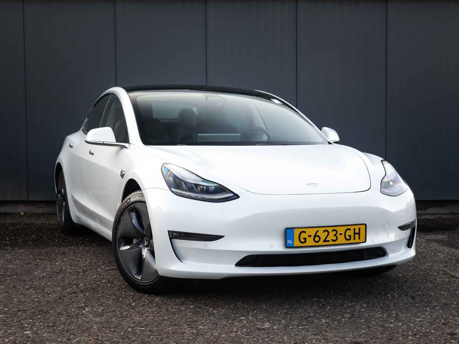 Tesla Model 3 Long Range AWD 75 kWh (461 PK) 1e-Eig, Tesla-Dealer-Onderh, 12-Mnd-BOVAG, NL-Auto, Leer, Panoramadak, Autopilot, Keyless-Entry/Start, Achteruitrijcamera, Parkeersensoren-V+A, Stoelverwarming-V+A, Premium-Audio, Bluetooth, Licht-Zicht-Pakket, Lm-Velgen-18Inch, Privacy-Glas - 22/39