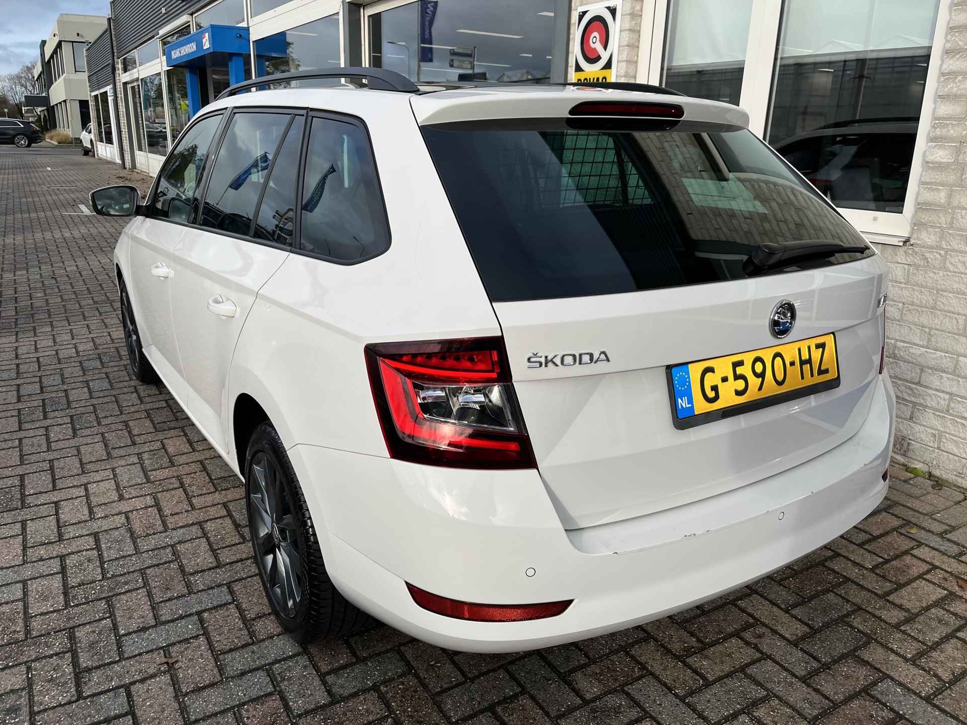 Škoda Fabia Combi 1.0 Business Edition / PANO/ PARK. SENSOREN/ CRUISE/ LED/ STOELVERWARM./ BLUETOOTH/ NAVI/ CLIMA/ DAB/ 16" LMV/ - 6/41