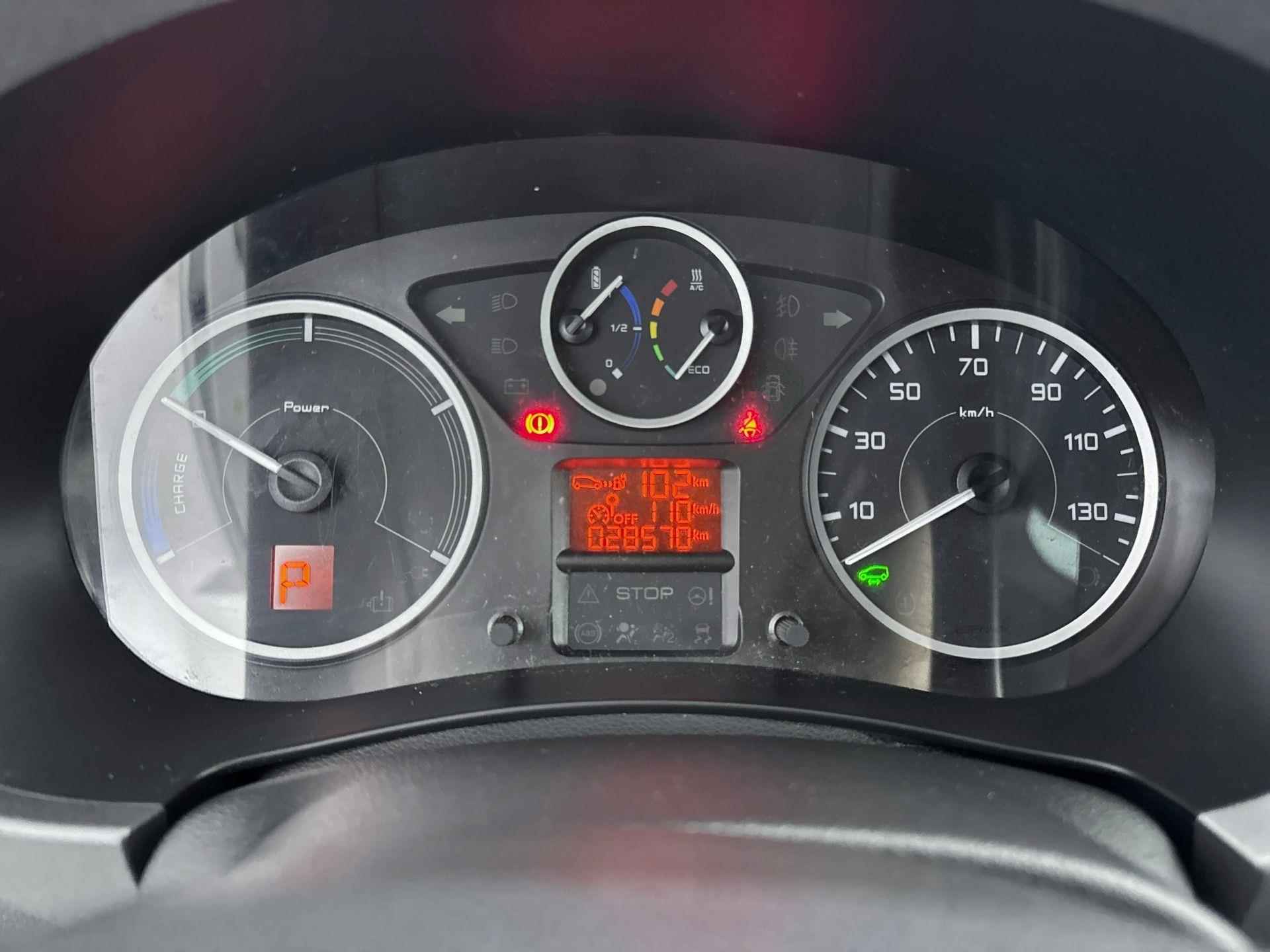 Citroen Berlingo E-Feel 23 kWh Volledig Elektrisch | Achteruitrijcamera | Navigatie - 22/34