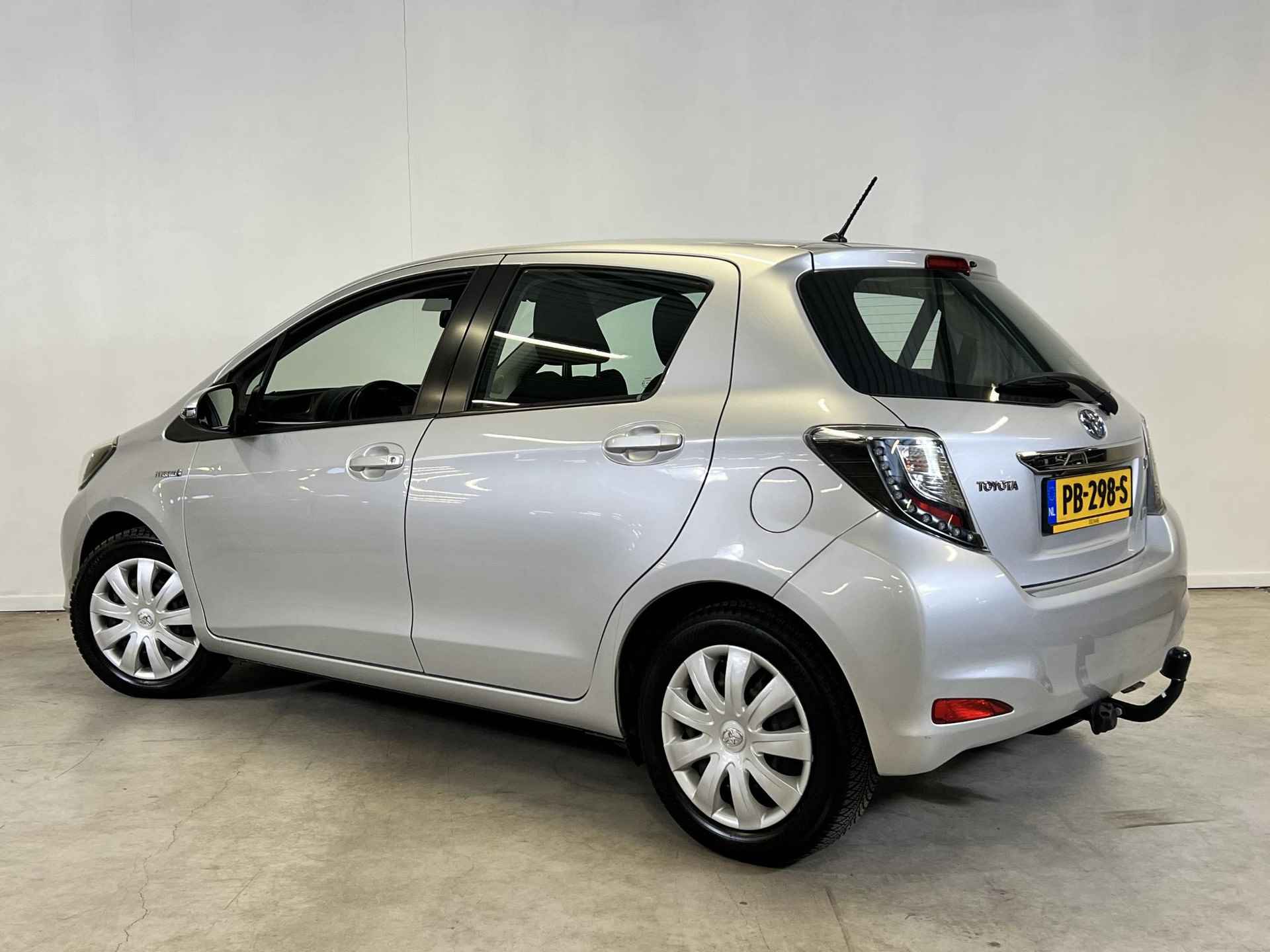 Toyota Yaris 1.5 Hybrid Lease - 5/26