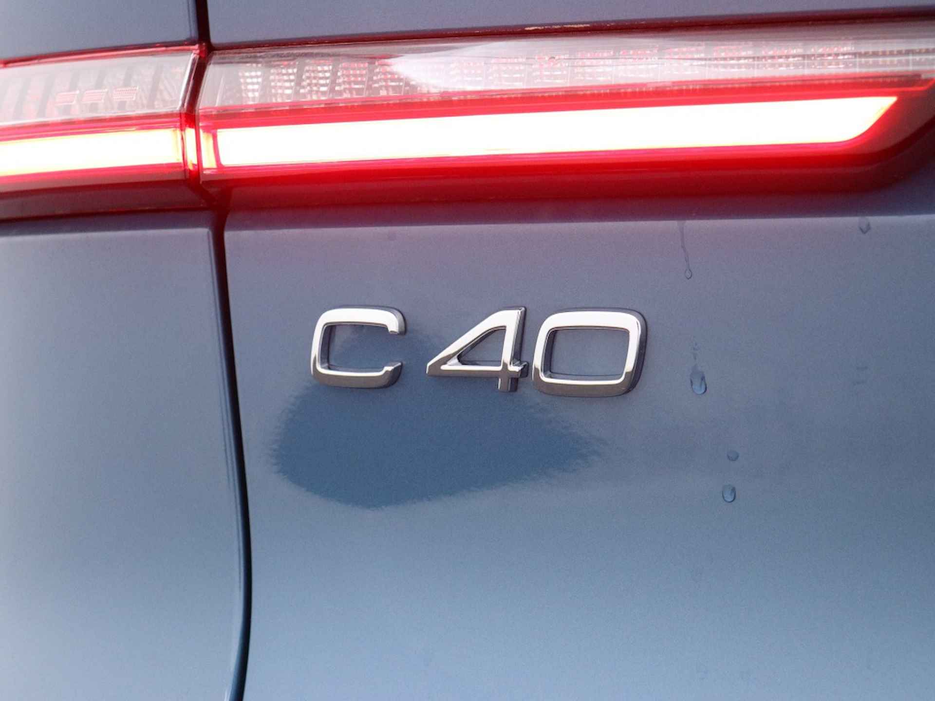 Volvo C40 Extended Ultimate 82 kWh | Trekhaak | Panorama dak | Camera | - 47/50