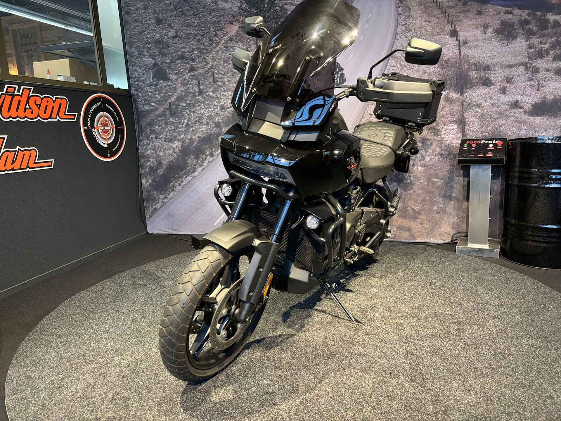 Harley-Davidson PAN AMERICA - 6/16