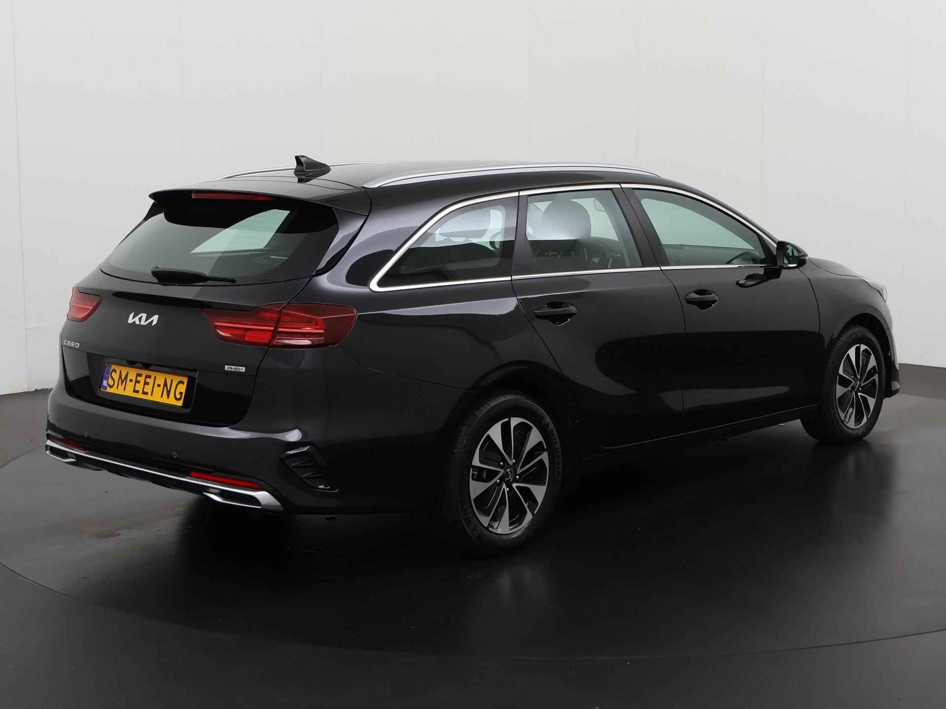 Kia Ceed Sportswagon 1.6 GDI PHEV DynamicLine | Navigatie | Zondag Open! - 4/41