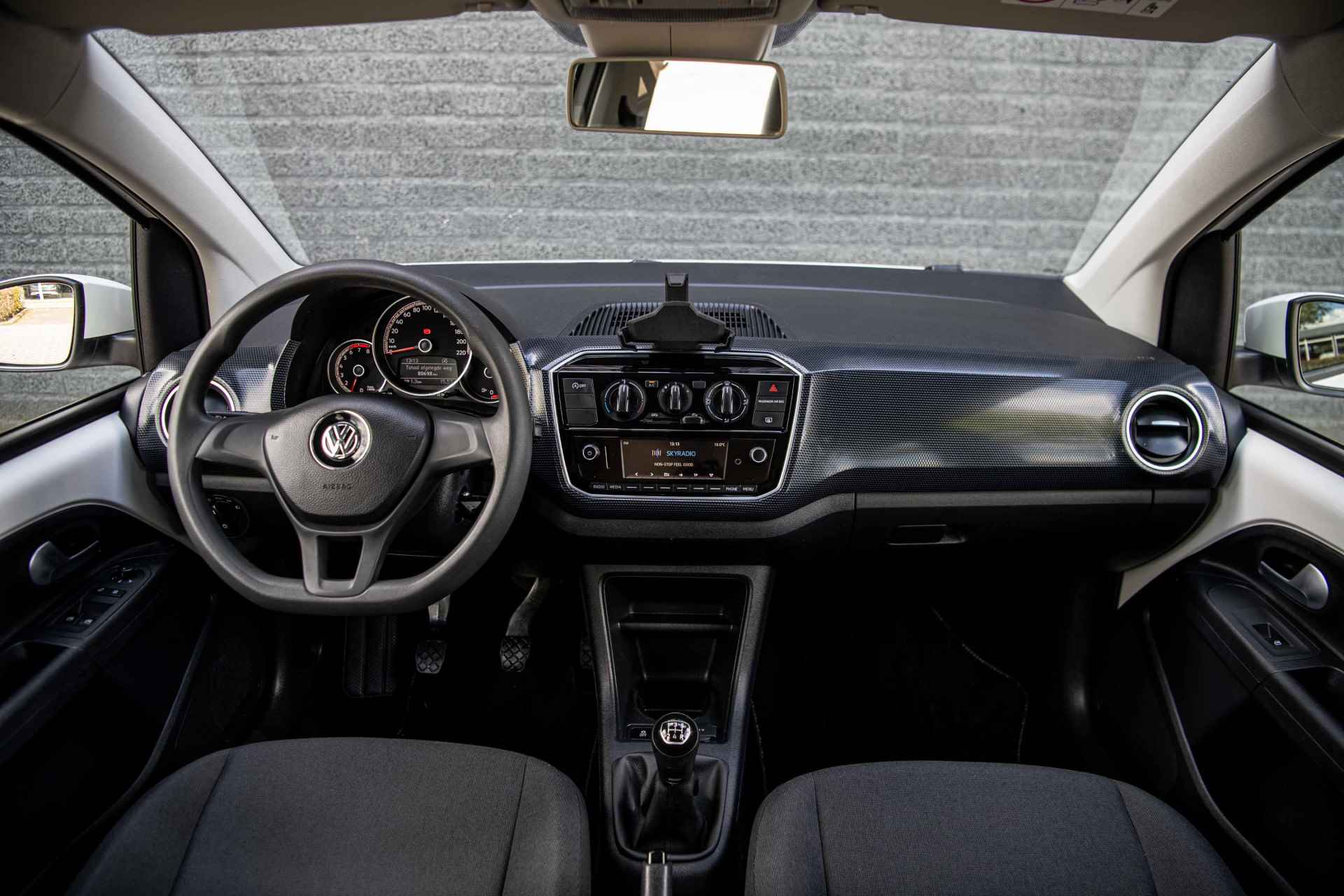 Volkswagen up! 1.0 move up! | Airco | Bluetooth - 4/34