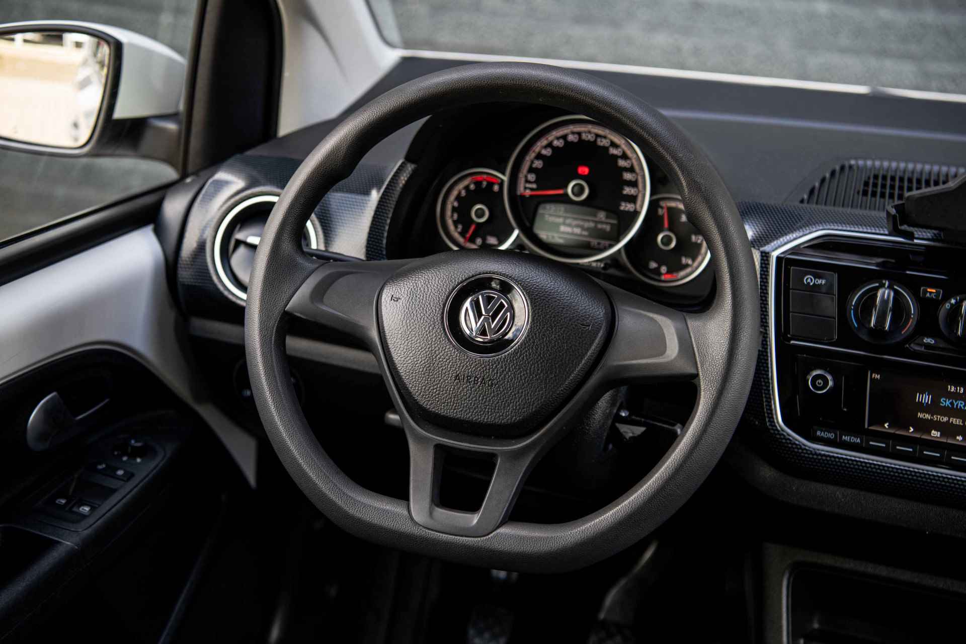 Volkswagen up! 1.0 move up! | Airco | Bluetooth - 12/34
