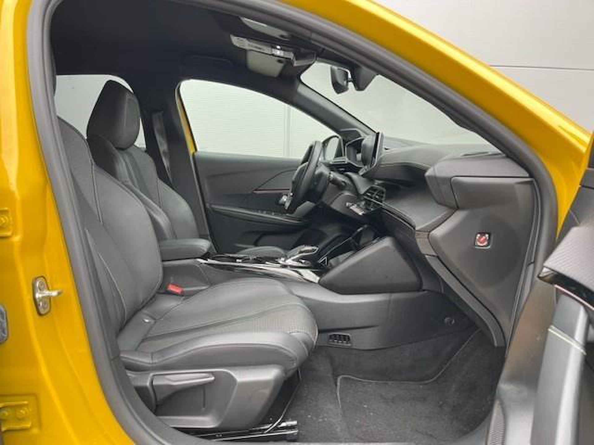 Peugeot e-208 EV GT 350 50 kWh | Profiteer van €2.000 subsidie* | Achteruitrijcamera | Navi | Apple Carplay | Adaptief Cruise Control | - 17/33