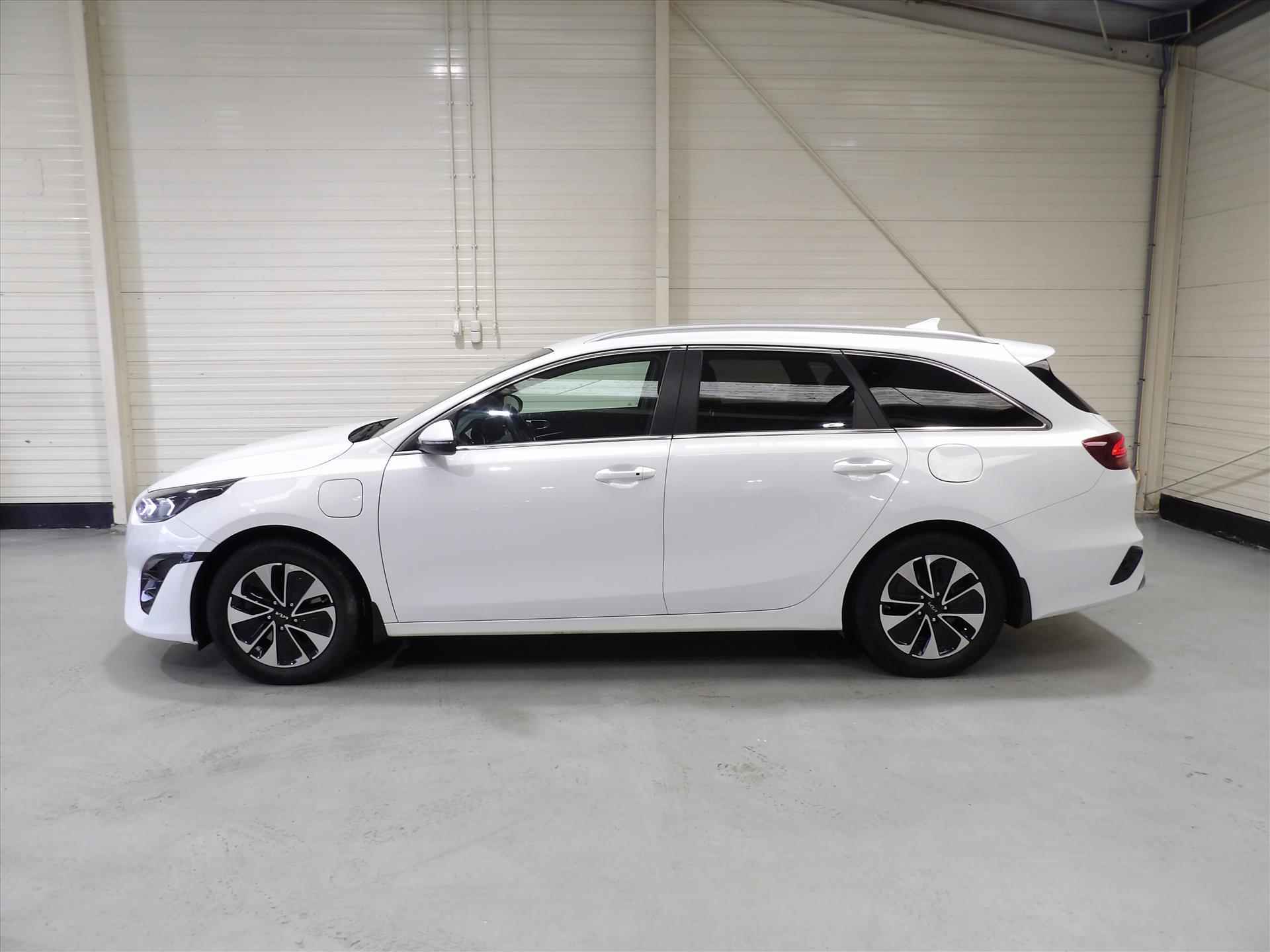 KIA Ceed Sw 1.6 GDI PHEV 141pk DCT6 DynamicLine - 4/41