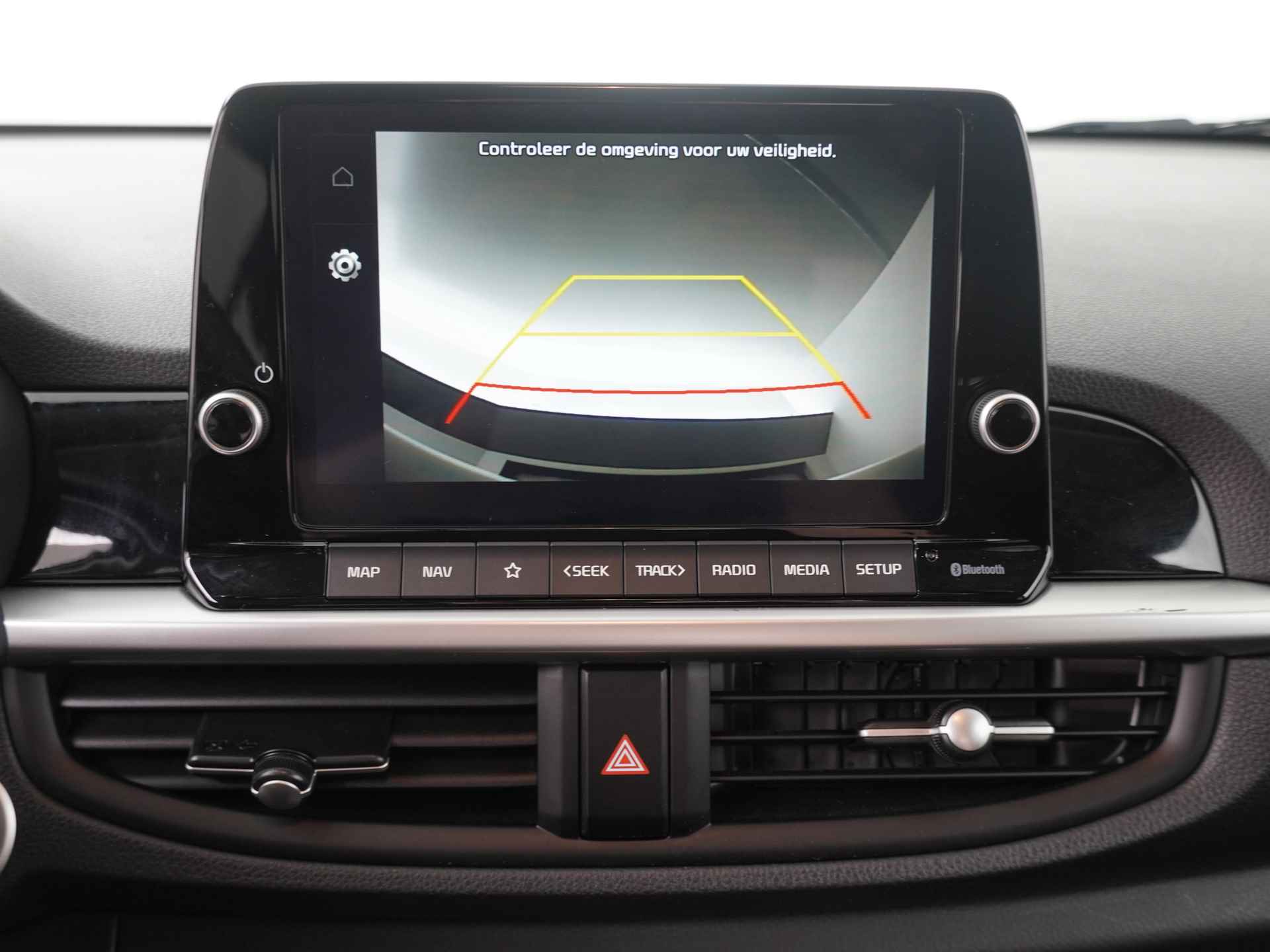 Kia Picanto 1.0 DPi DynamicPlusLine - Navigatie - Climate Control - Keyless Entry - Apple Carplay-/Android Auto - Cruise Control - Fabrieksgarantie tot 06-2030 - 28/42