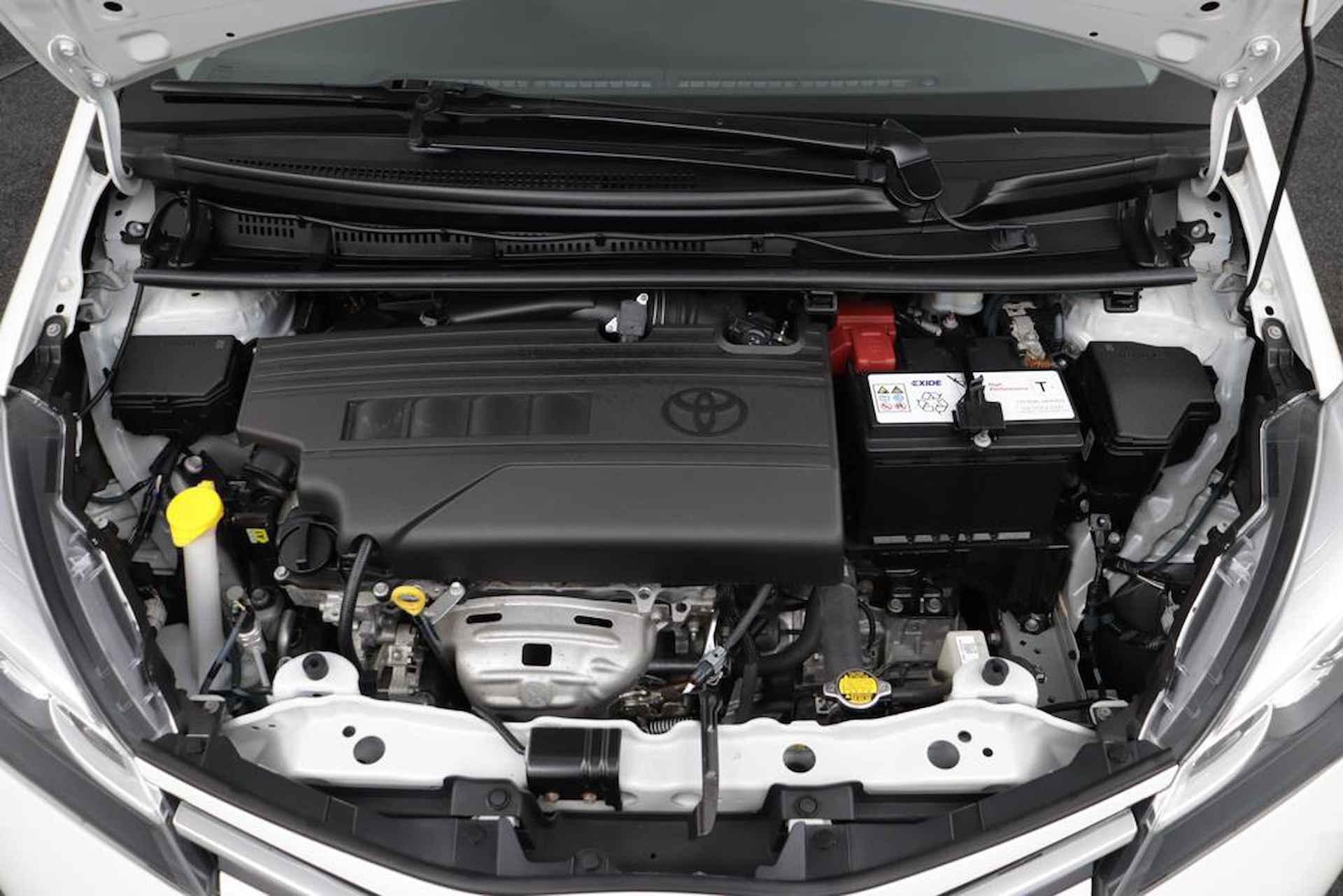 Toyota Yaris 1.3 VVT-i Trend | Navigatie | Trekhaak | lm velgen | - 34/50