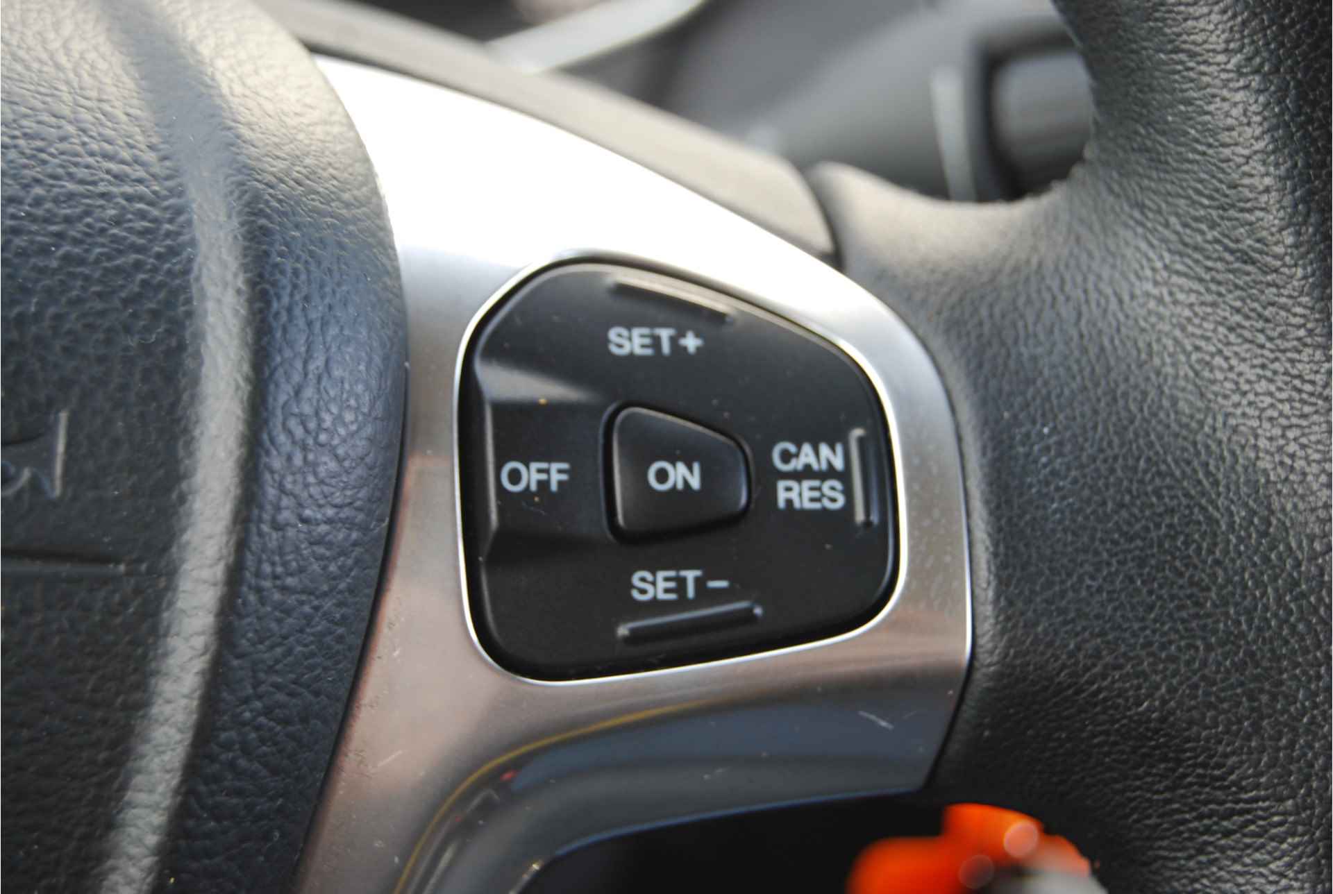 Ford Fiesta 1.0 EcoBoost 100PK Titanium Automaat 1e EIGENAAR | NAVIGATIE | BLUETOOTH | CLIMATE | CRUISE - 17/41