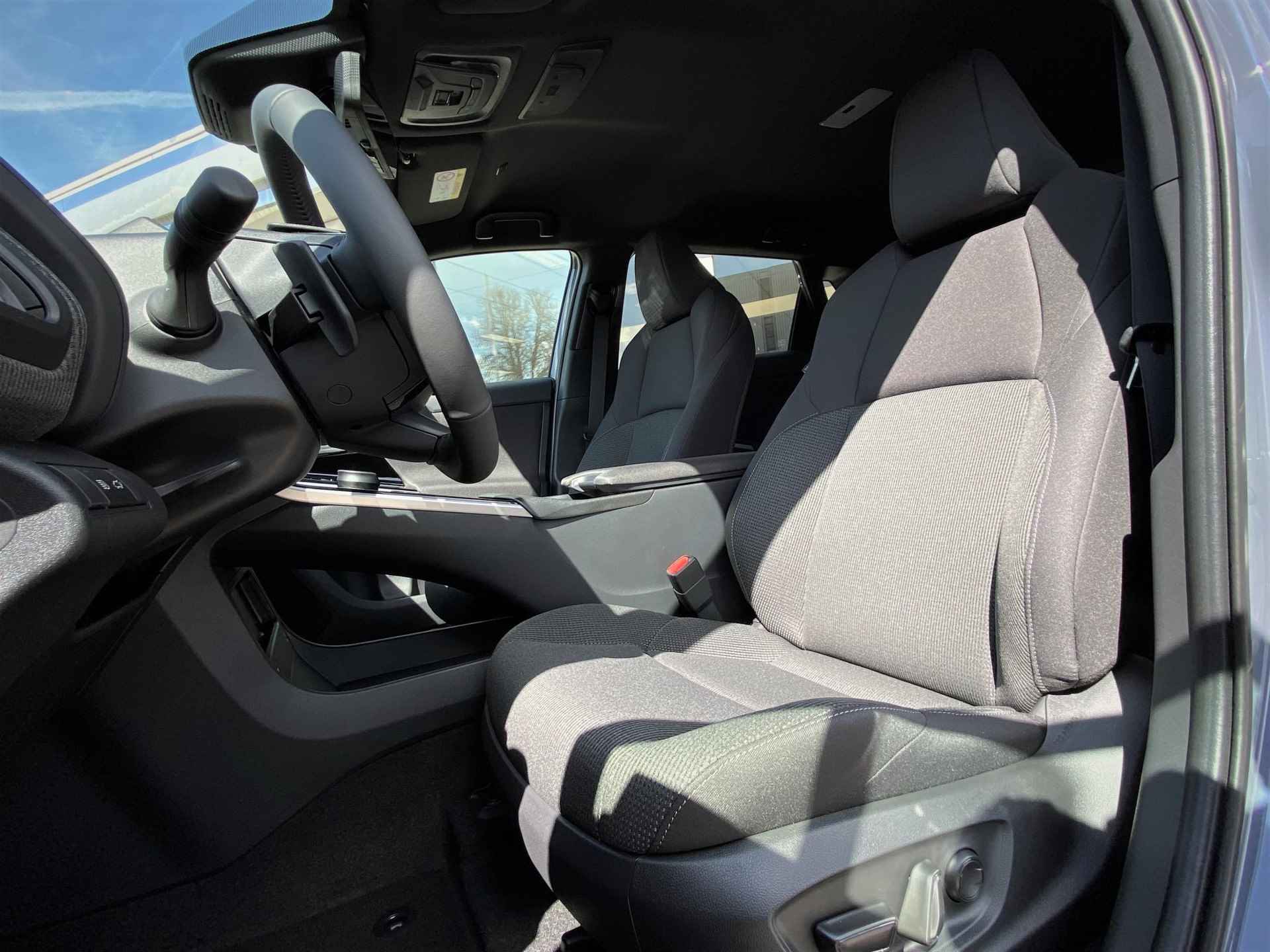 Subaru Solterra 71 kWh | uit voorraad leverbaar | Stoelverwarming voor | adaptieve cruise control | 360 graden camera | Navigatie | - 2/36