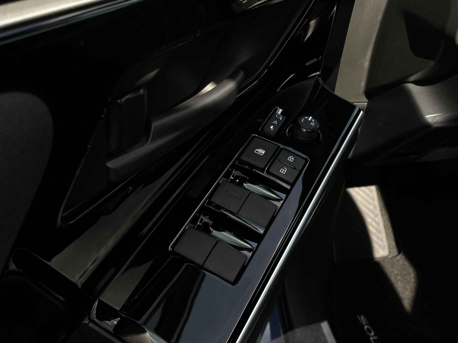 Subaru Solterra 71 kWh | uit voorraad leverbaar | Stoelverwarming voor | adaptieve cruise control | 360 graden camera | Navigatie | - 20/36