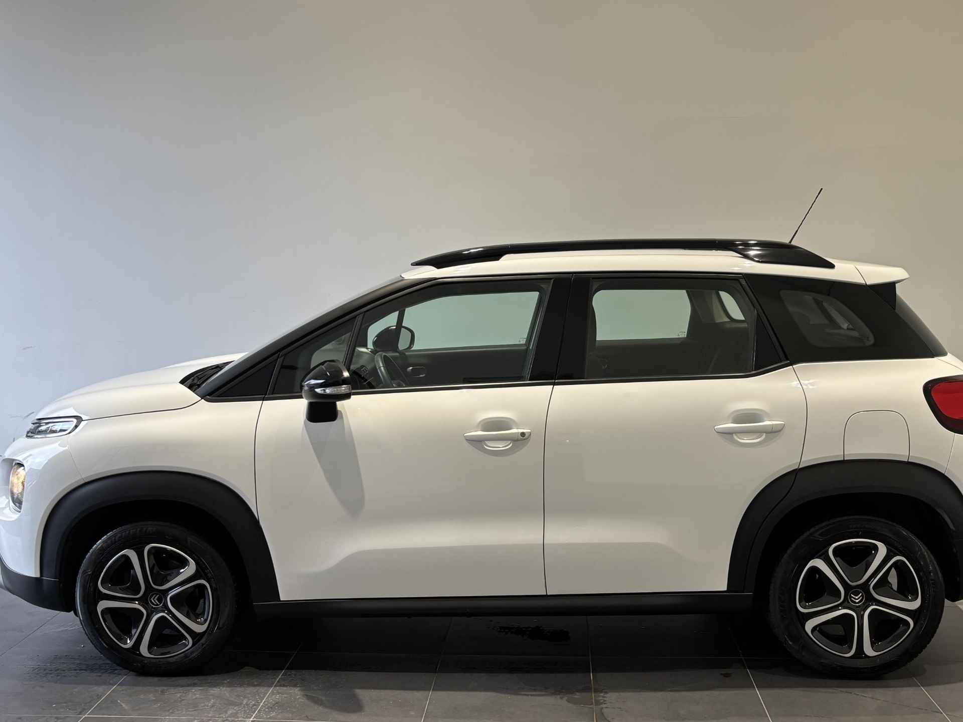 Citroen C3 Aircross 1.2 PureTech S&S Feel | Trekhaak | Airco | Cruise control - 4/18