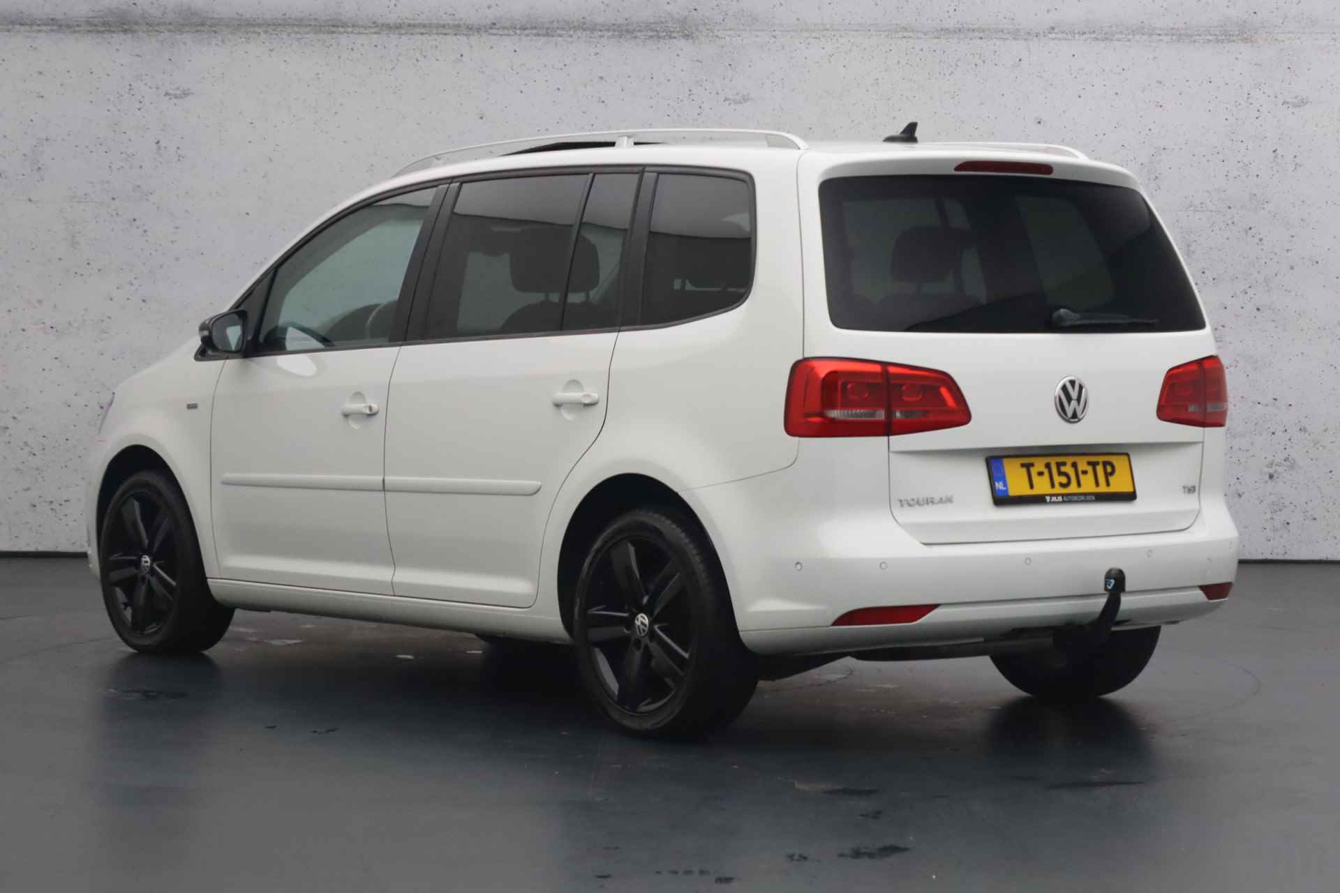 Volkswagen Touran 1.4 TSI Highline | Elektrisch glazen panoramadak | Apple carplay | Cruise control | Parkeersensoren - 8/31