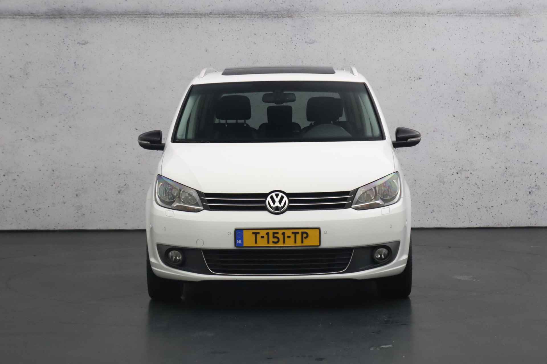 Volkswagen Touran 1.4 TSI Highline | Elektrisch glazen panoramadak | Apple carplay | Cruise control | Parkeersensoren - 9/31